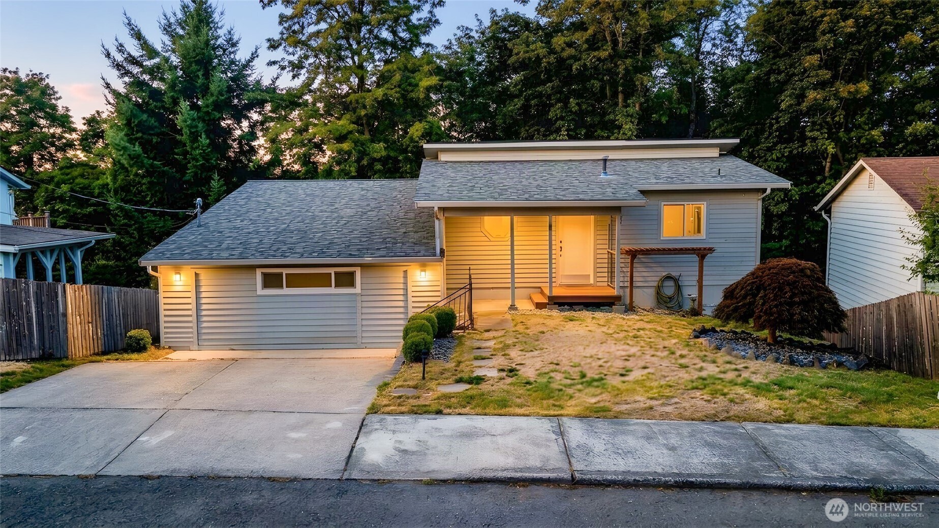 15704 121st Avenue Property Photo 1