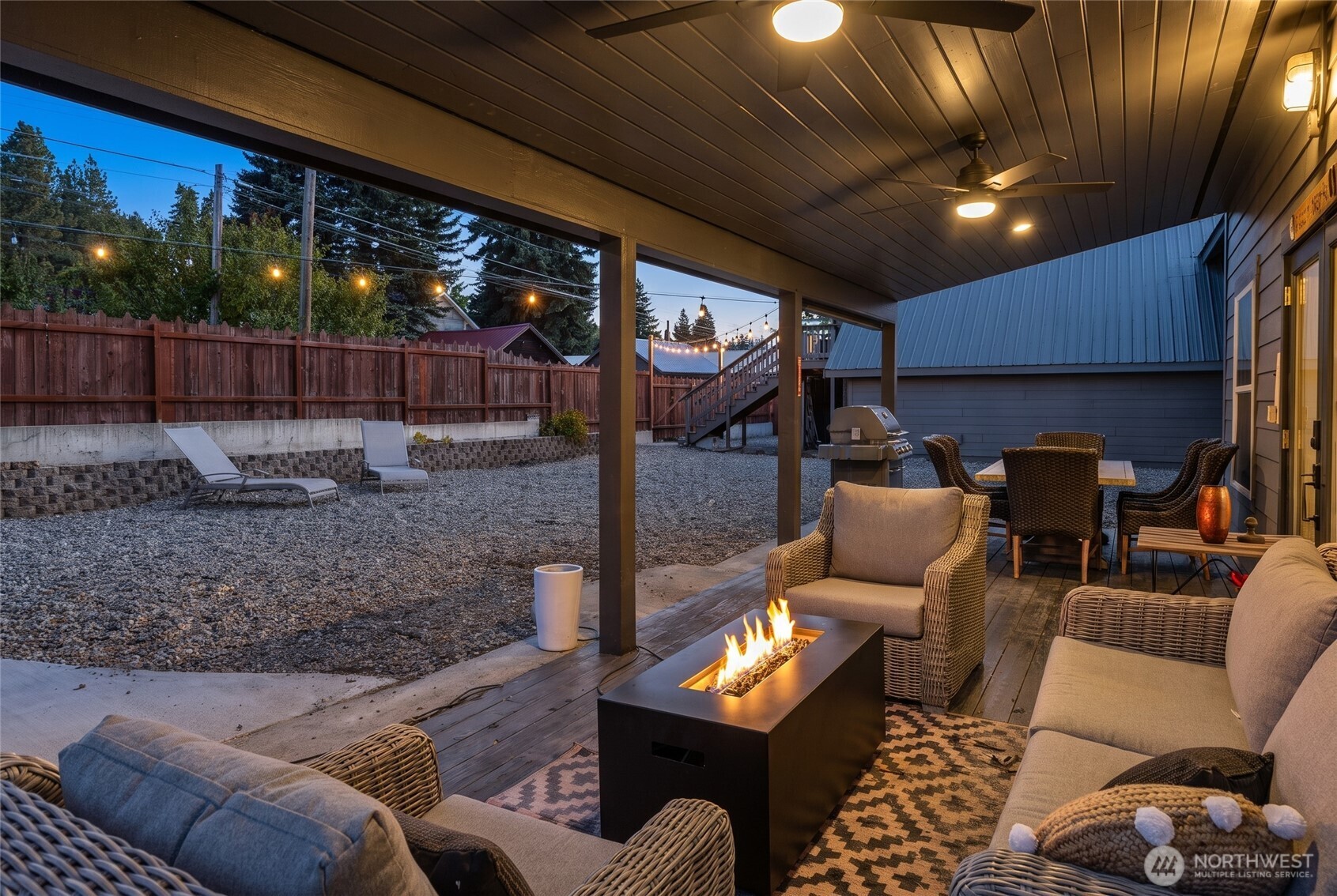 561 3rd Street Property Photo 28
