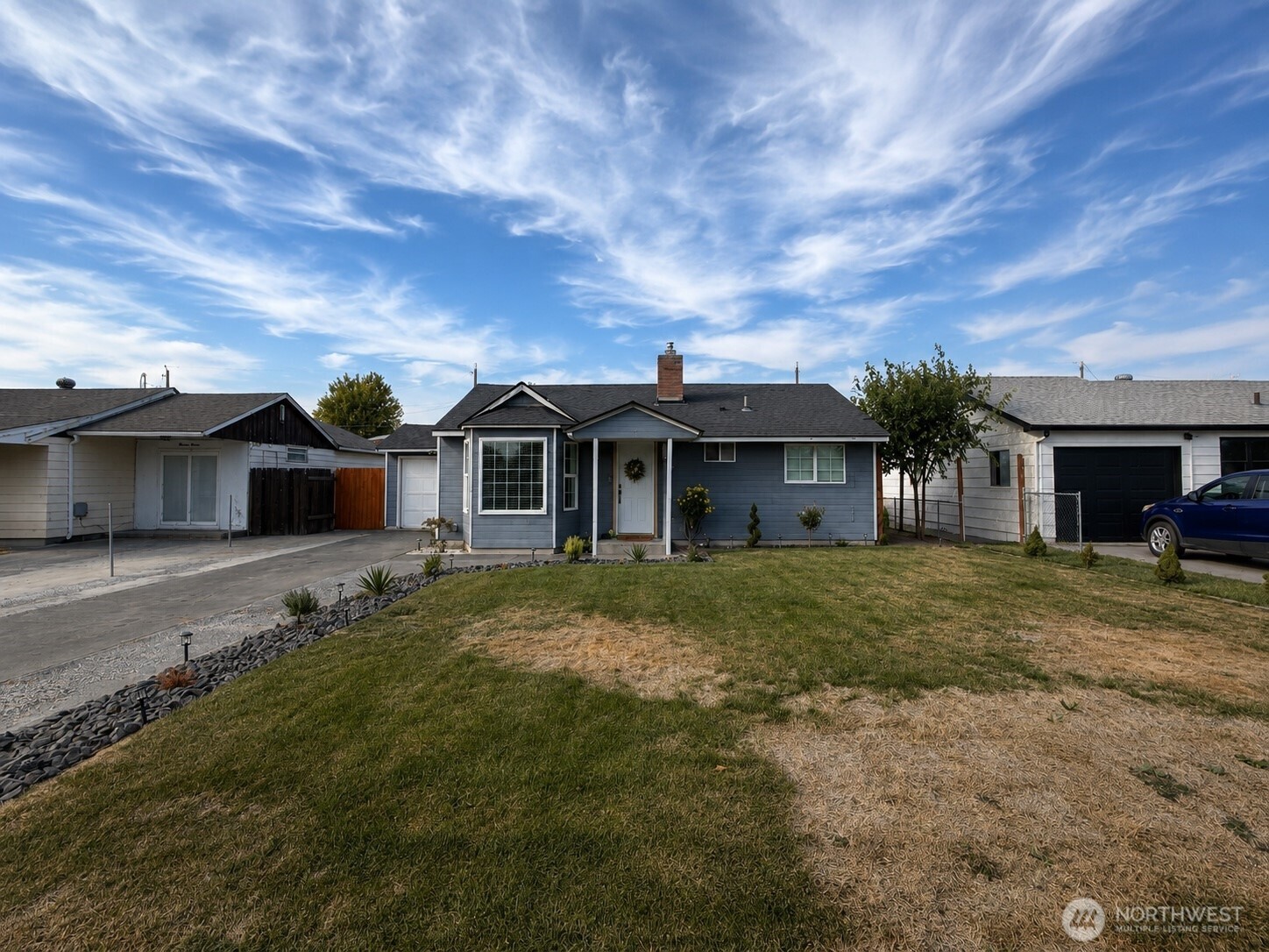 1331 E Larch Street Property Photo 5