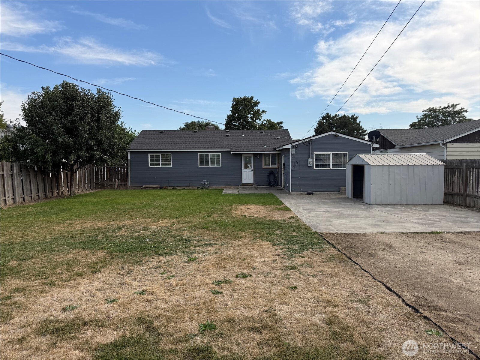1331 E Larch Street Property Photo 28