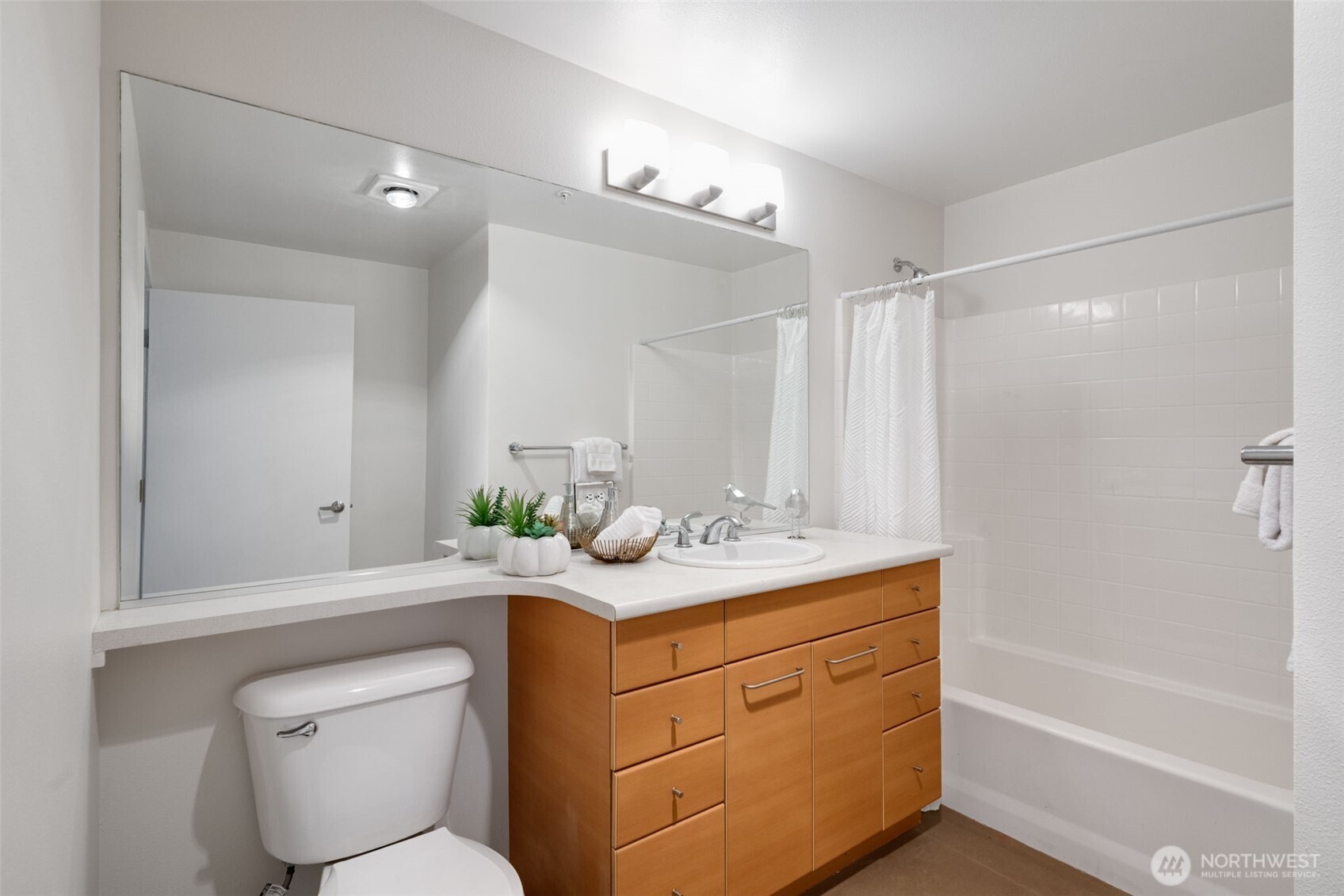 1410 E Pine Street W307 Property Photo 11