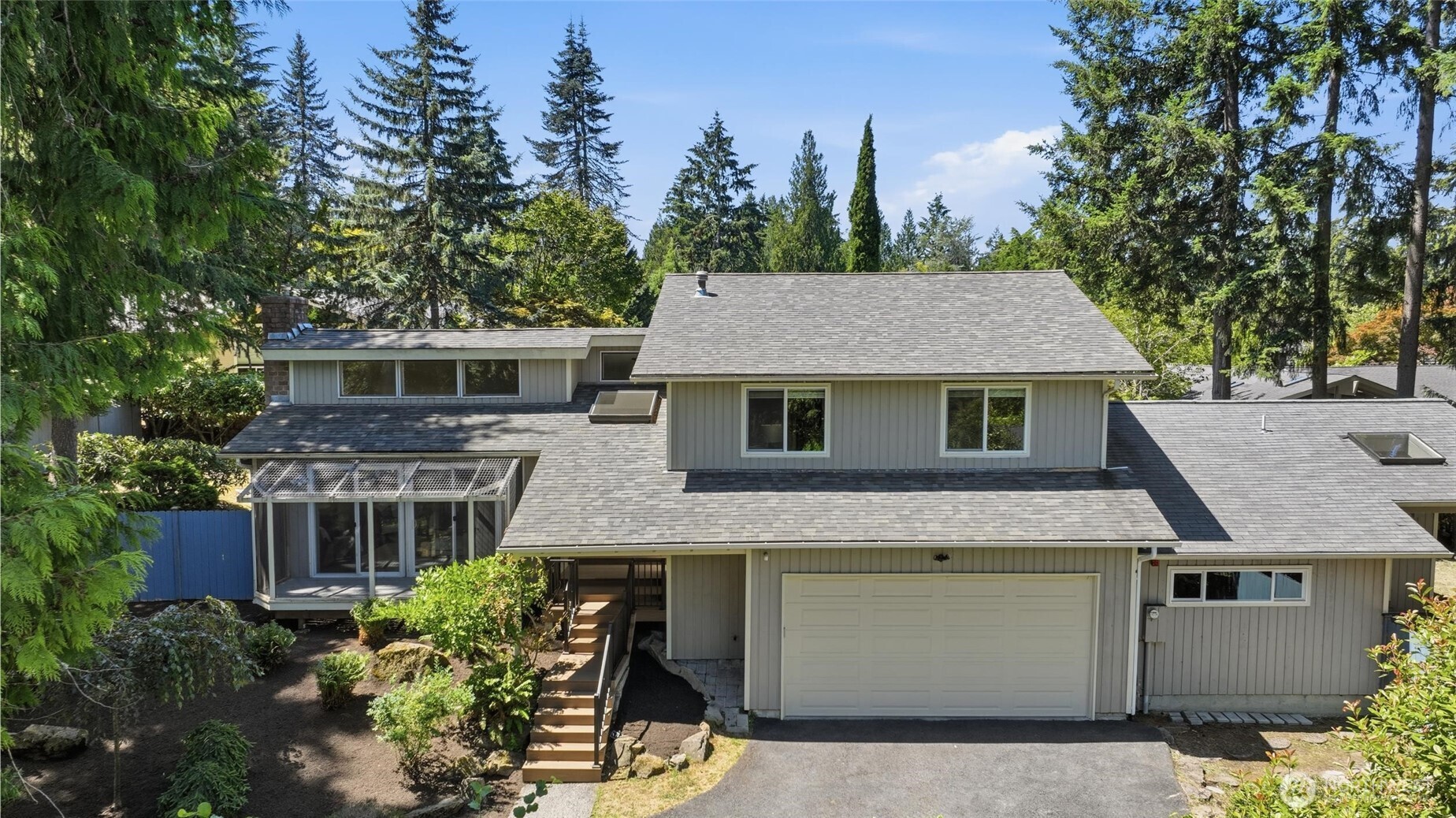 2209 W Lake Sammamish Parkway Property Photo 1