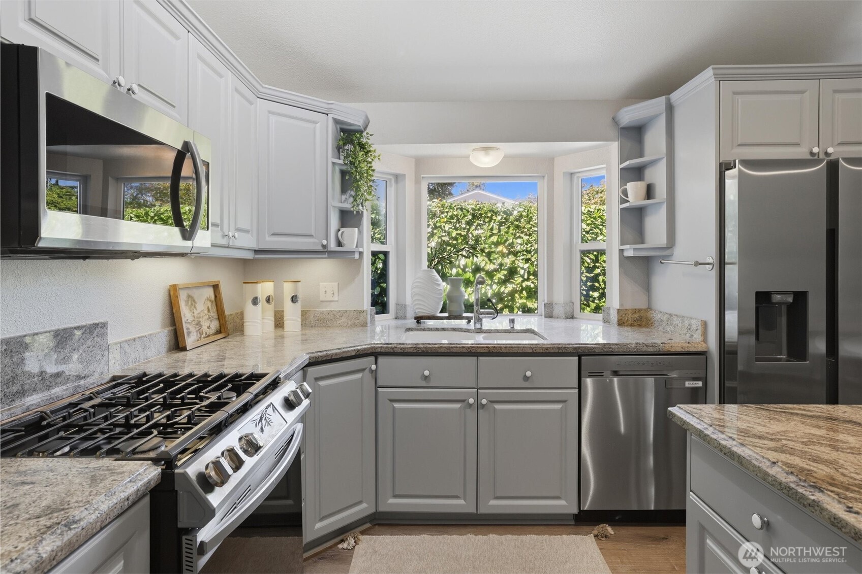 2209 W Lake Sammamish Parkway Property Photo 8