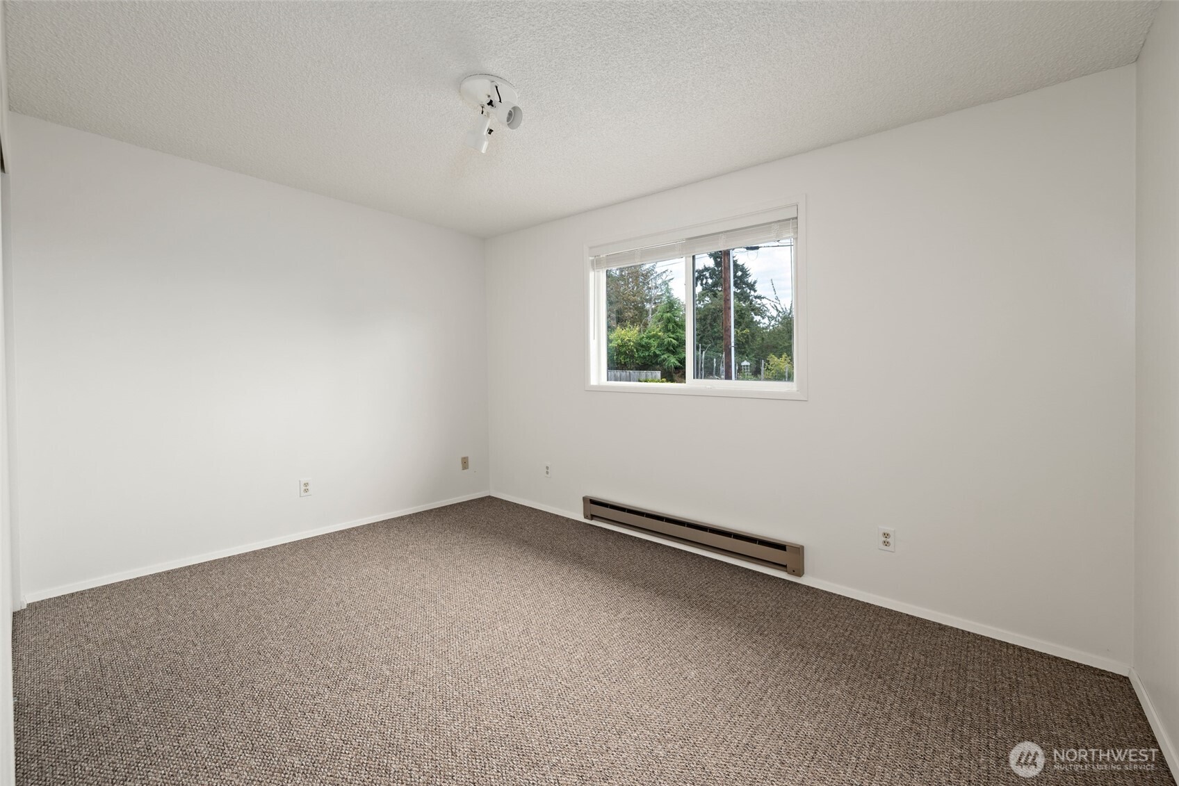 809 Ne Perkins Street Property Photo 19