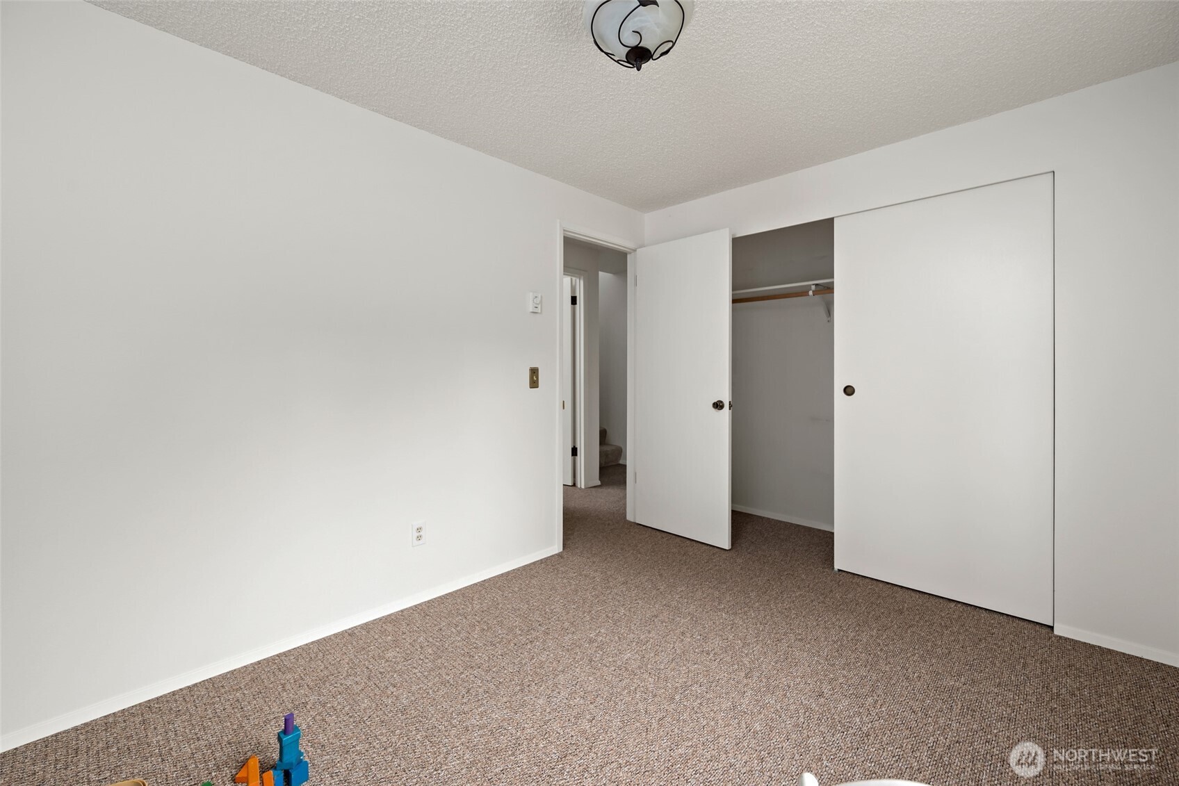 809 Ne Perkins Street Property Photo 20