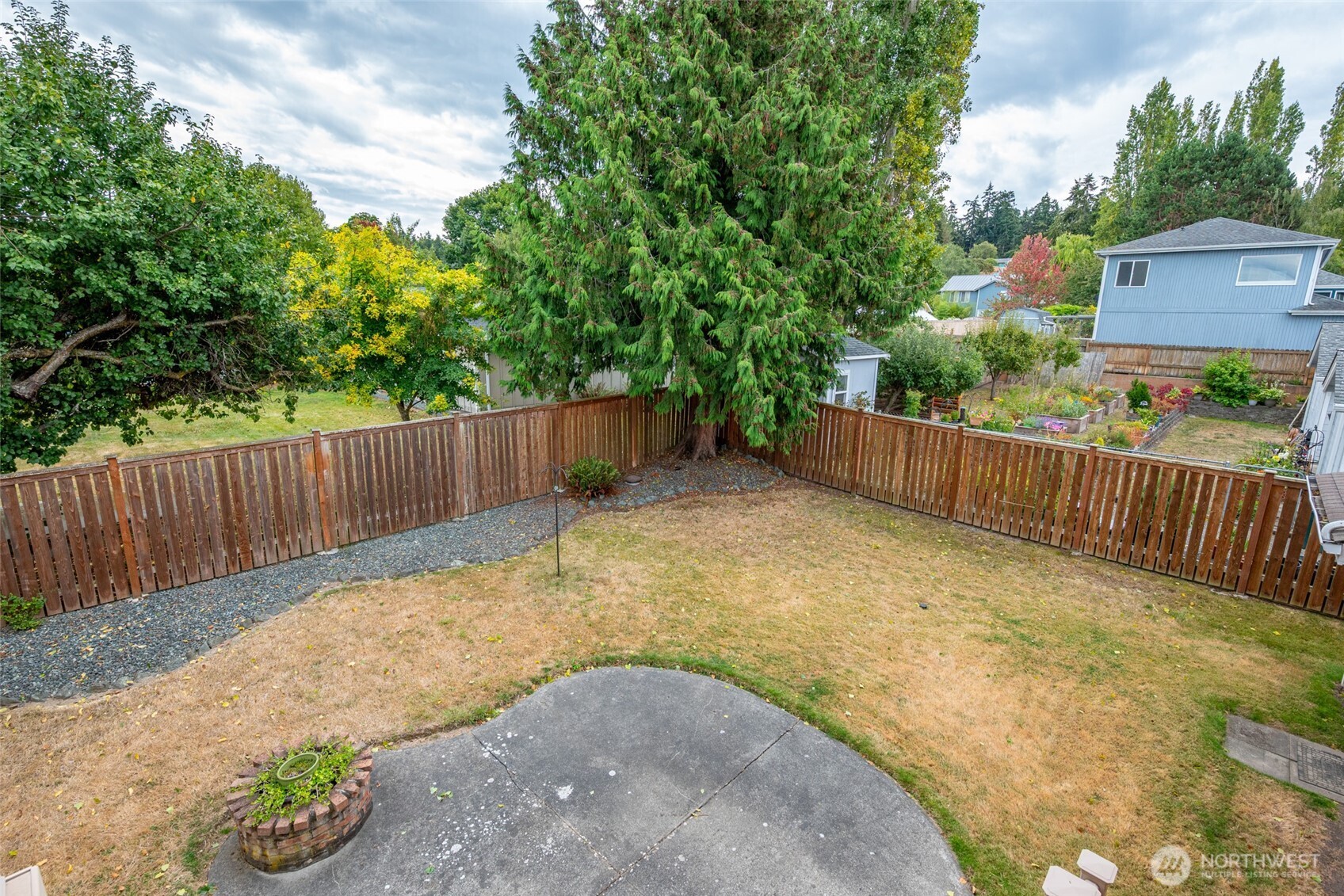 809 Ne Perkins Street Property Photo 31