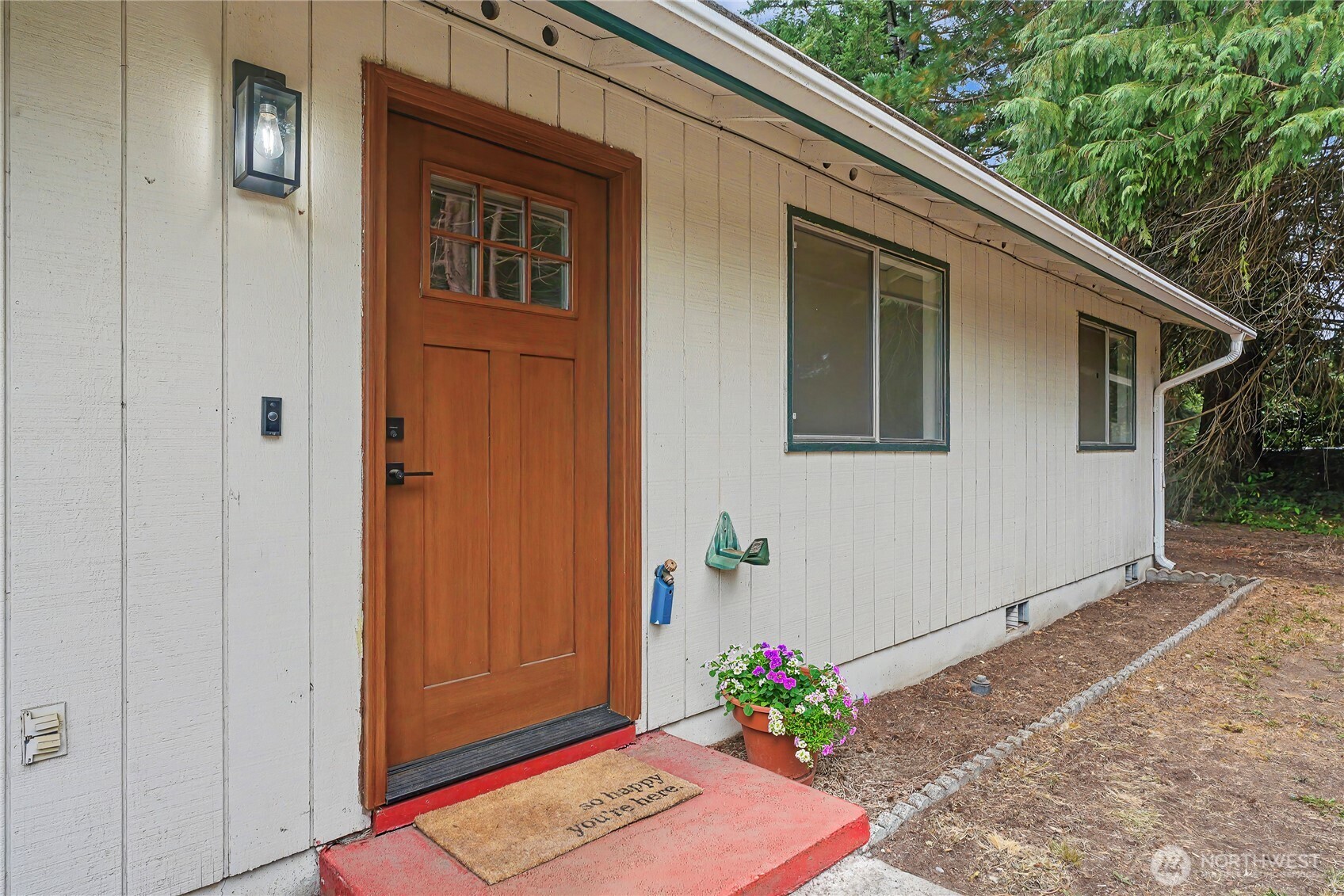 718 73rd Avenue Property Photo 3
