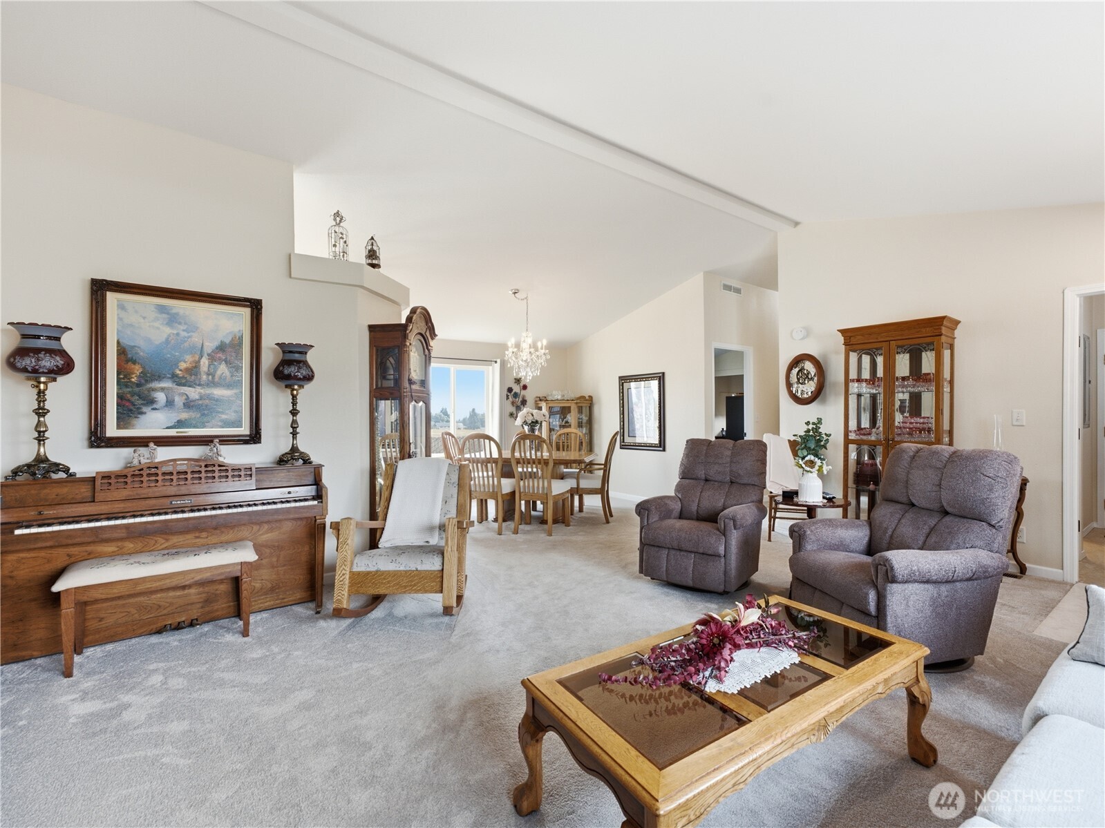 554 Canyon Drive Property Photo 10