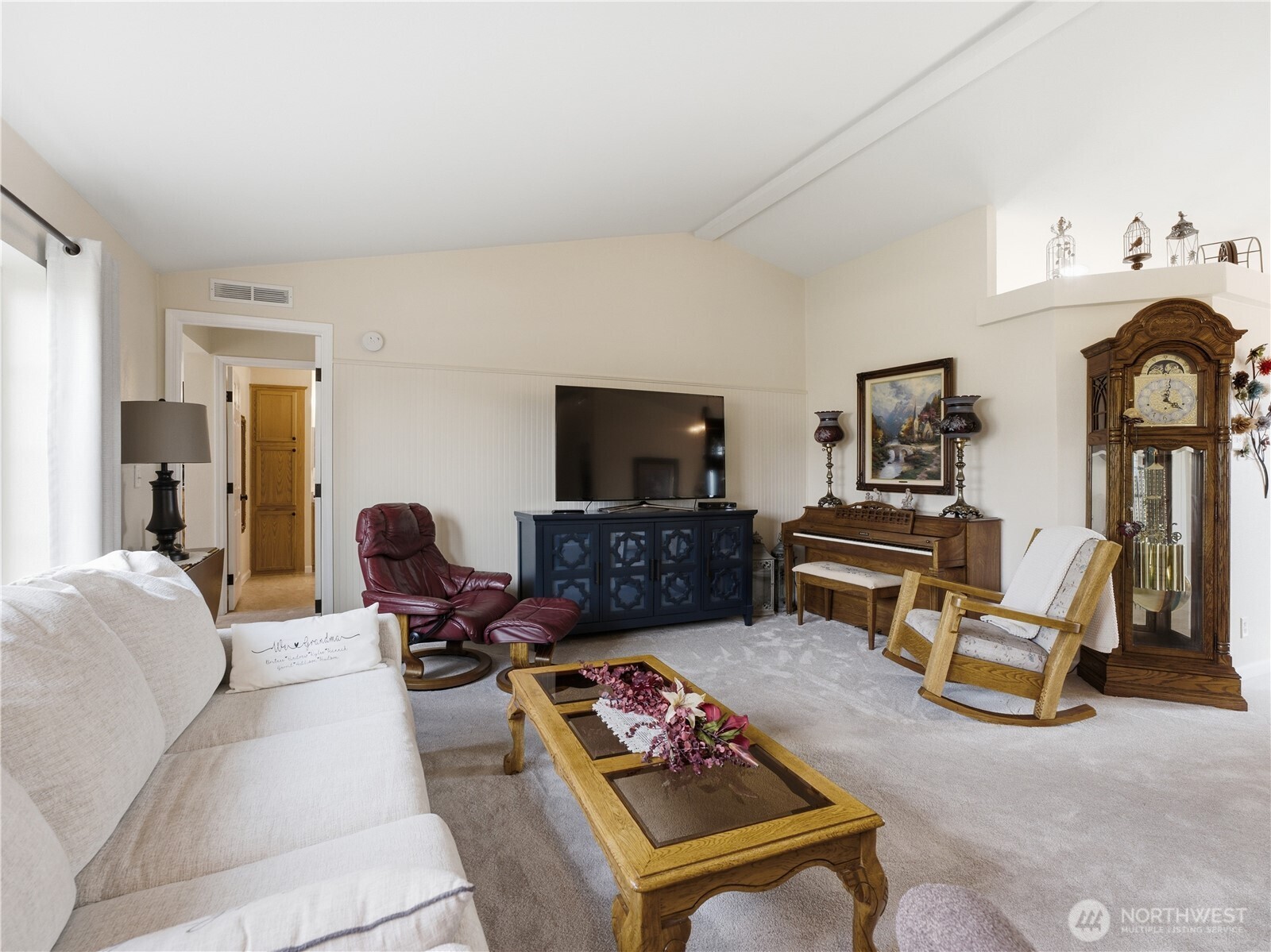 554 Canyon Drive Property Photo 11