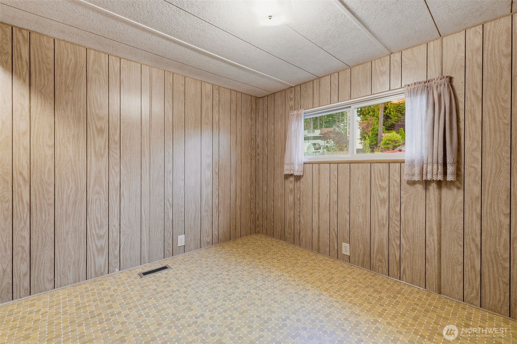 2838 Steamboat Island Loop Property Photo 29