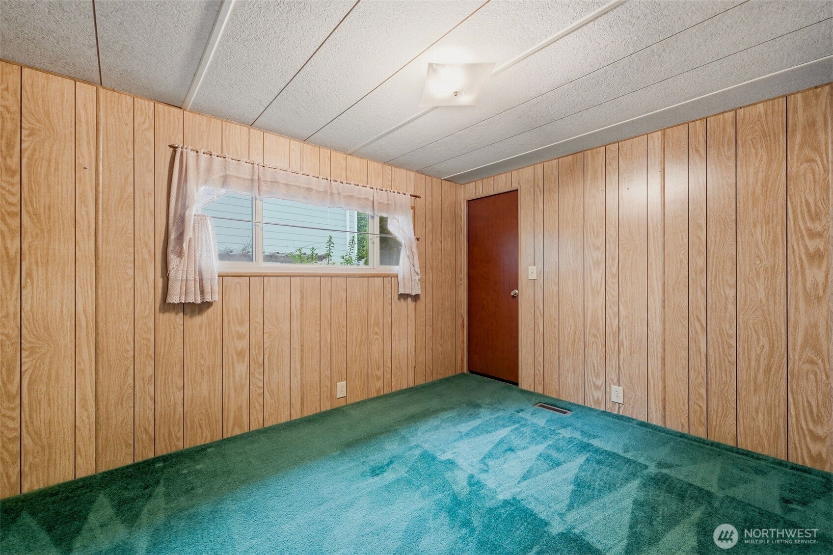2838 Steamboat Island Loop Property Photo 30