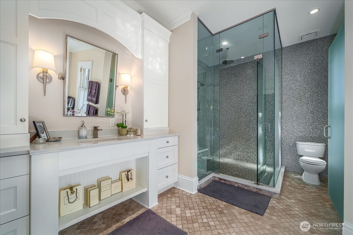4200 Washington Avenue Property Photo 22