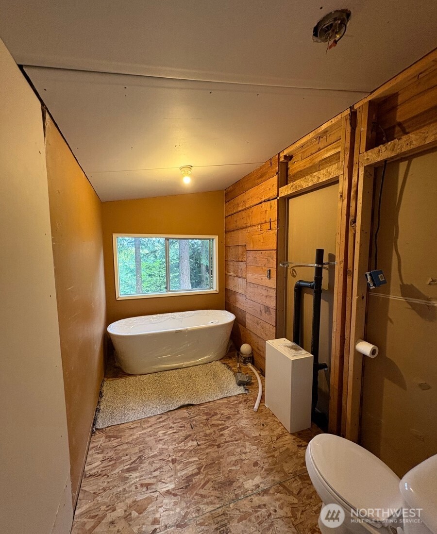 1265 Island Drive Property Photo 14