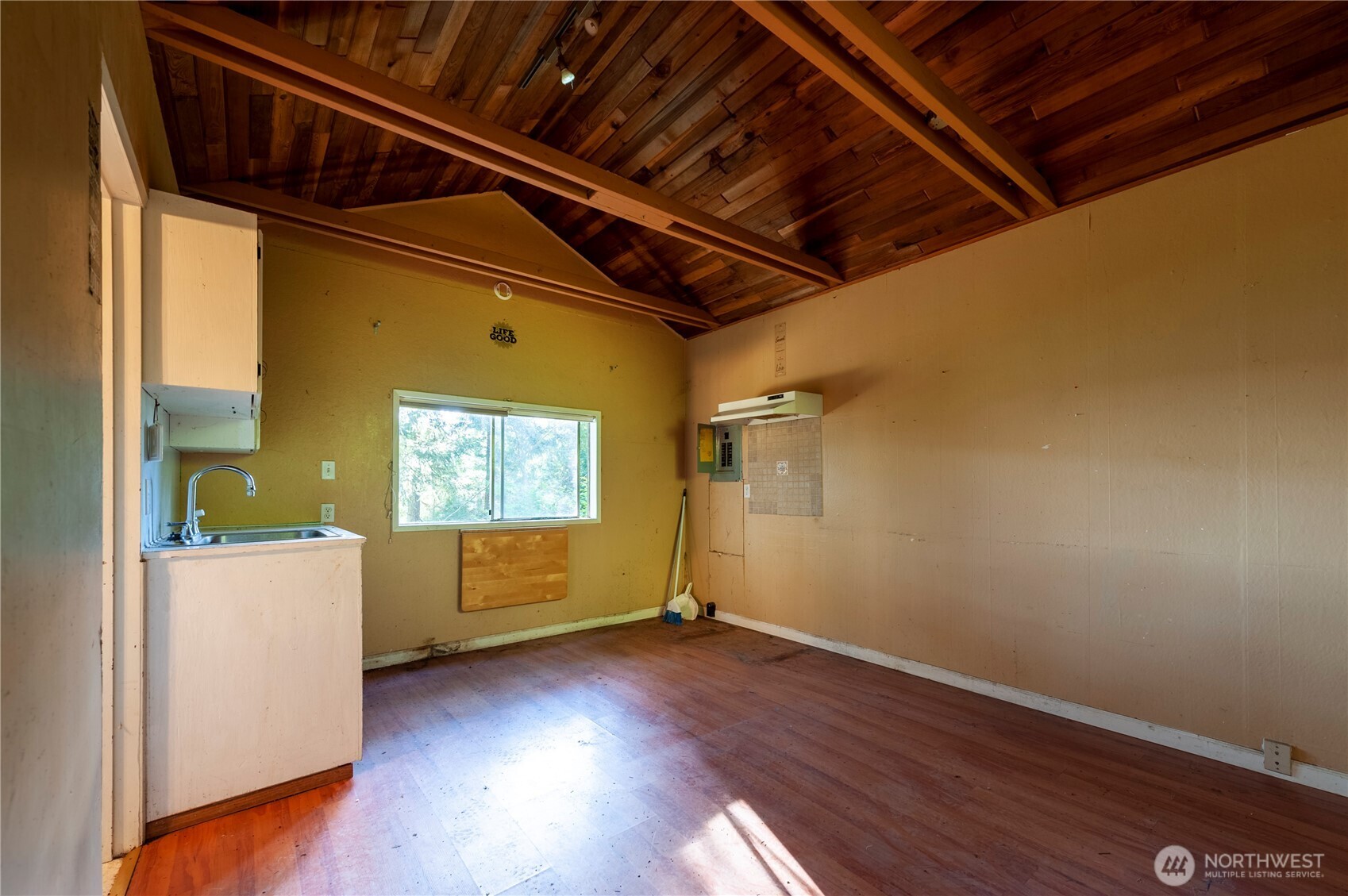 1265 Island Drive Property Photo 15