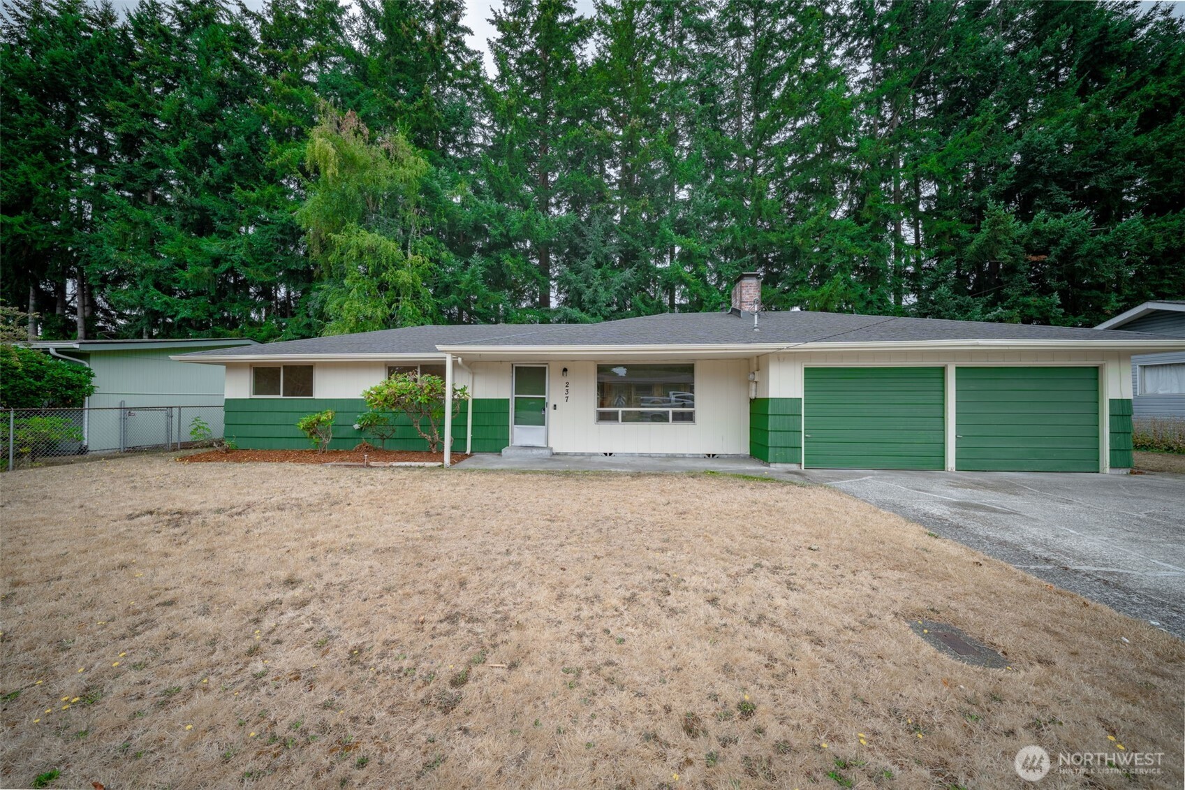 237 Y Street Property Photo 1