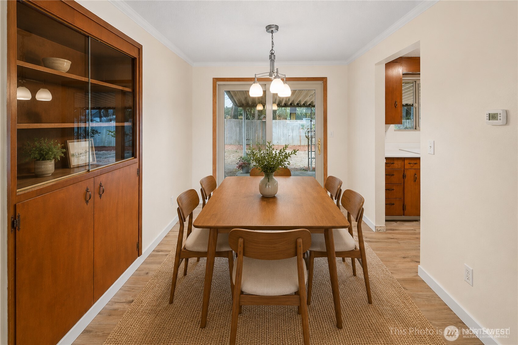 237 Y Street Property Photo 6