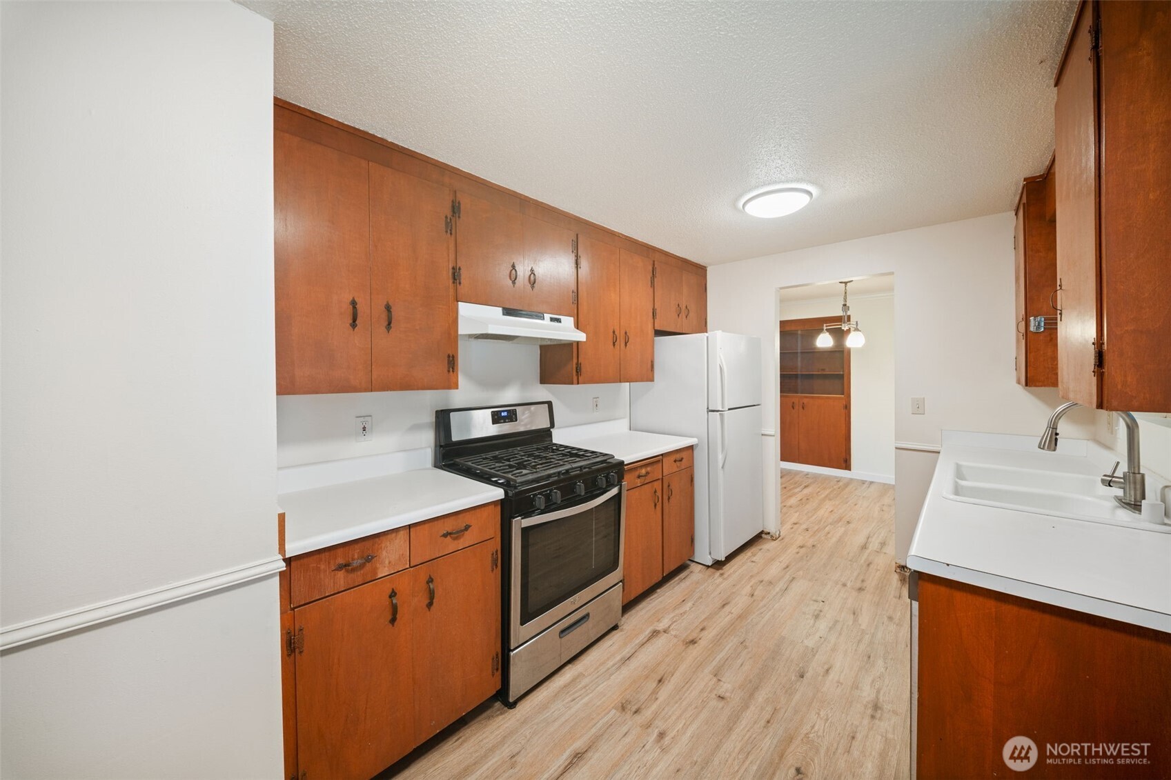 237 Y Street Property Photo 10