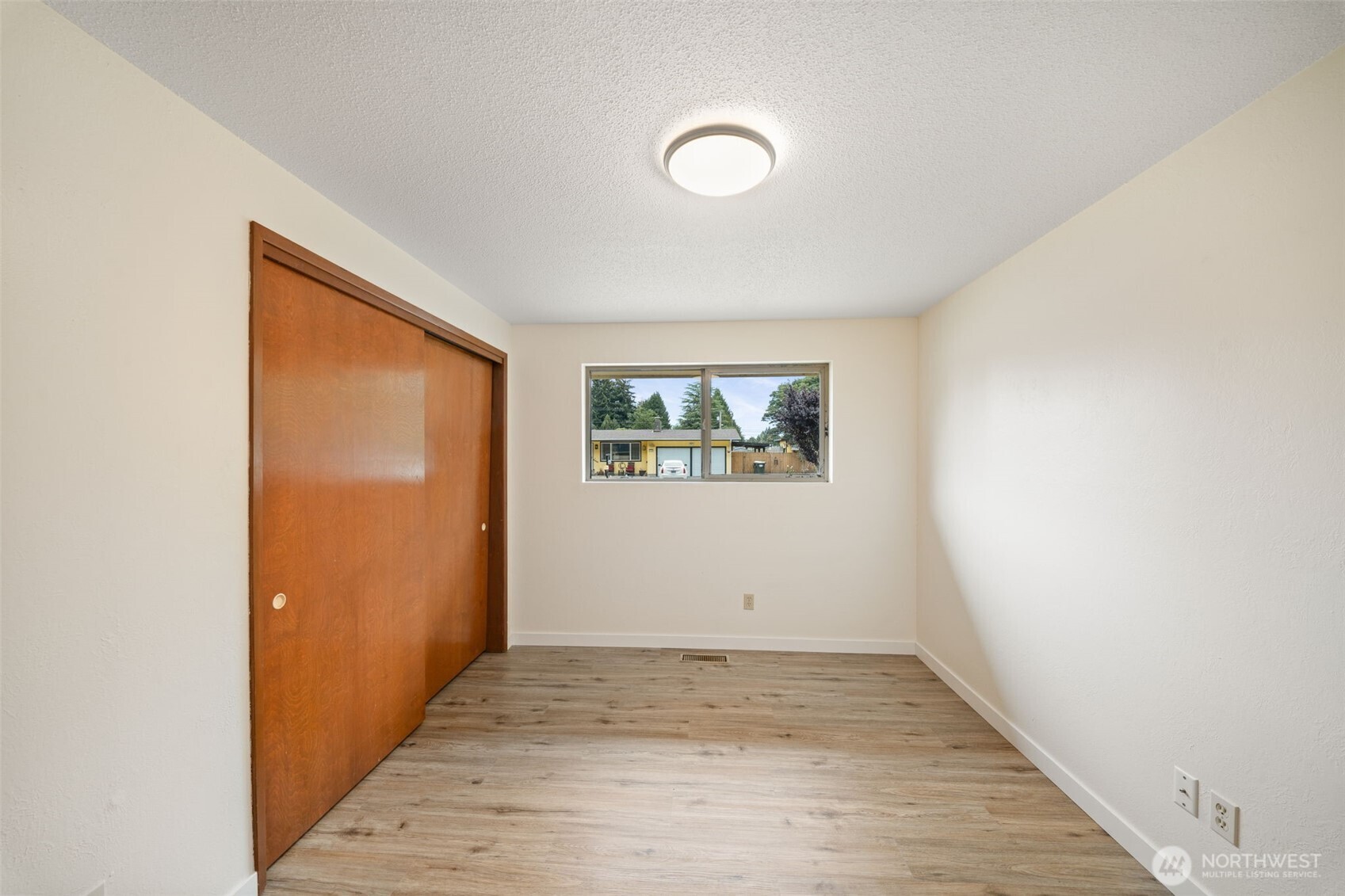 237 Y Street Property Photo 18