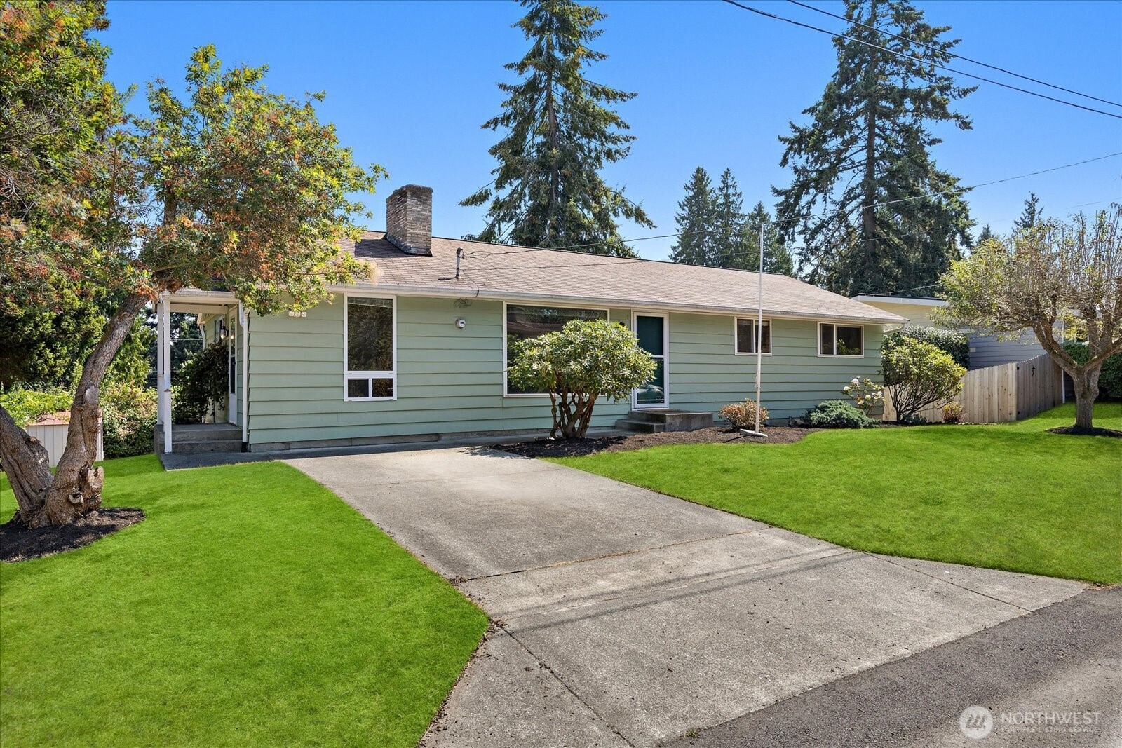 19233 83rd Place Property Photo 2