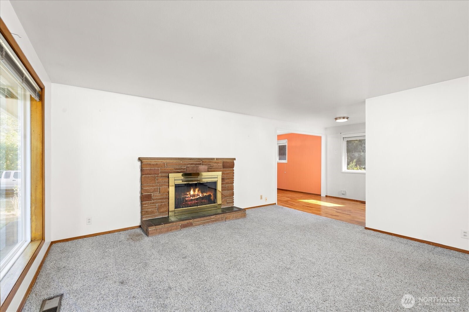 19233 83rd Place Property Photo 3