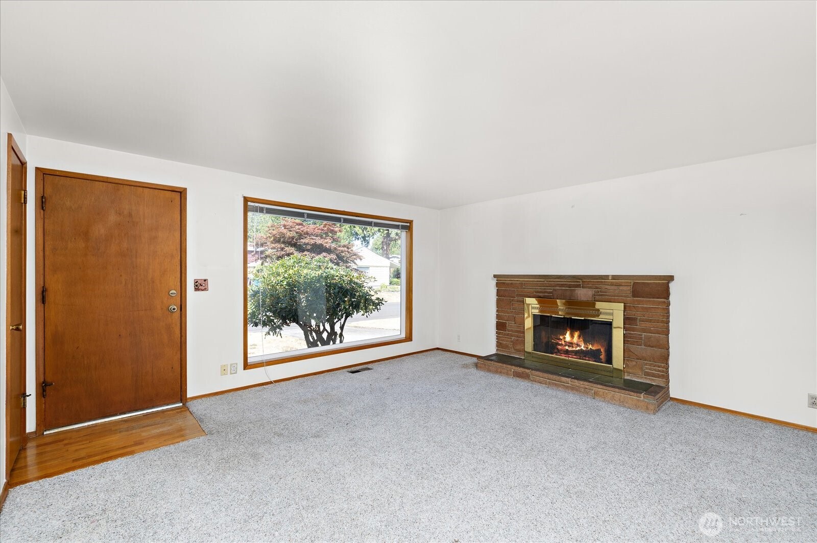 19233 83rd Place Property Photo 4