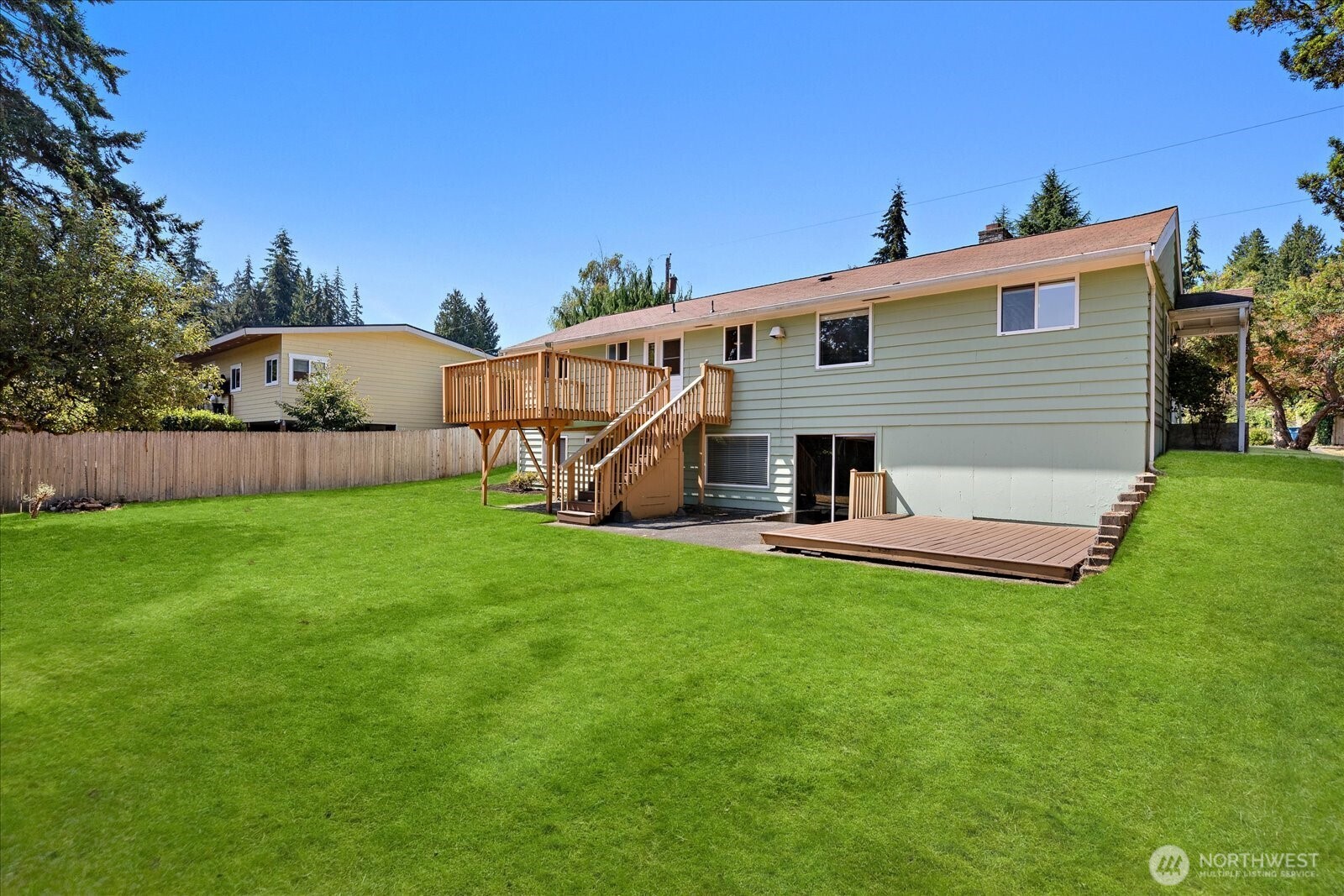 19233 83rd Place Property Photo 32