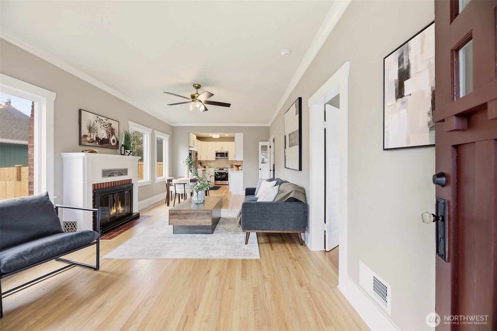 2018 Oakes Avenue Property Photo 3