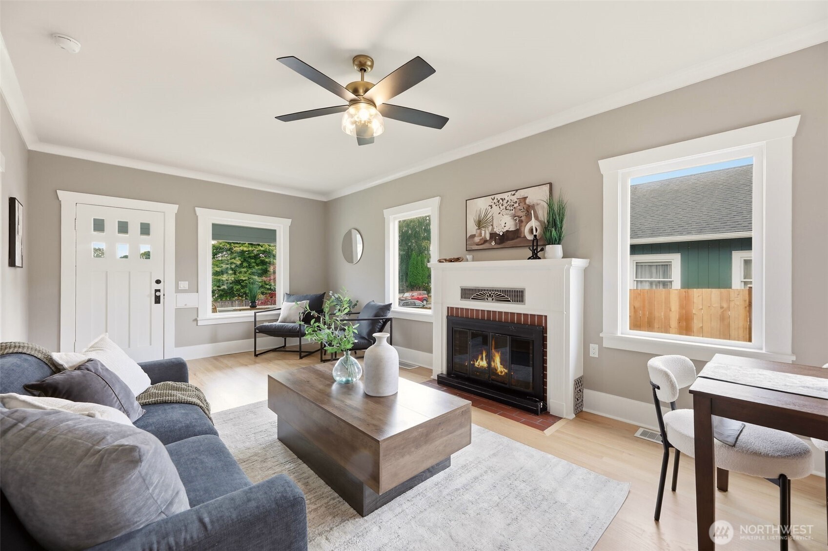 2018 Oakes Avenue Property Photo 5