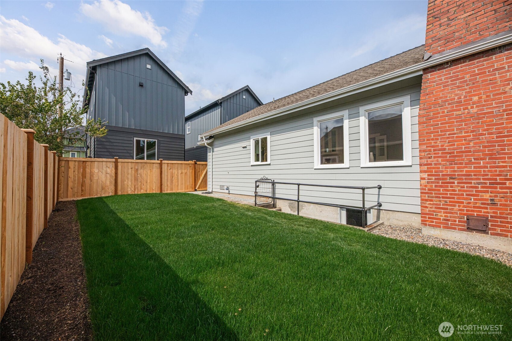 2018 Oakes Avenue Property Photo 27