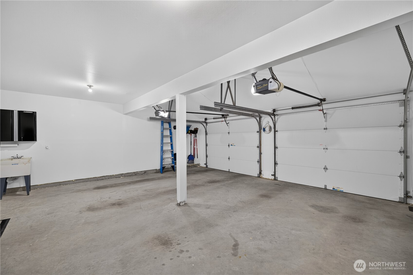 2285 W Beach Road C Property Photo 28