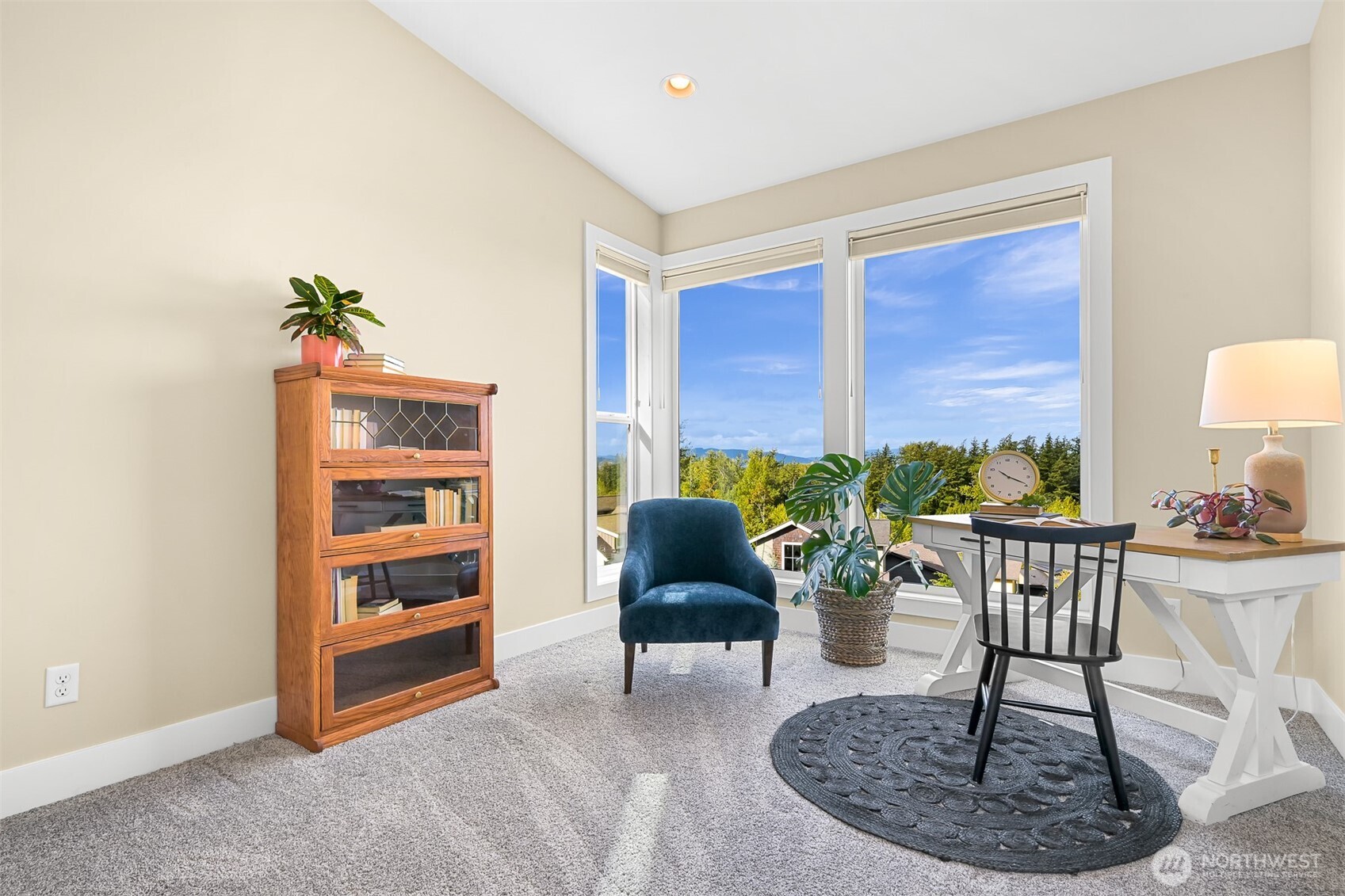 3414 Sussex Drive Property Photo 24