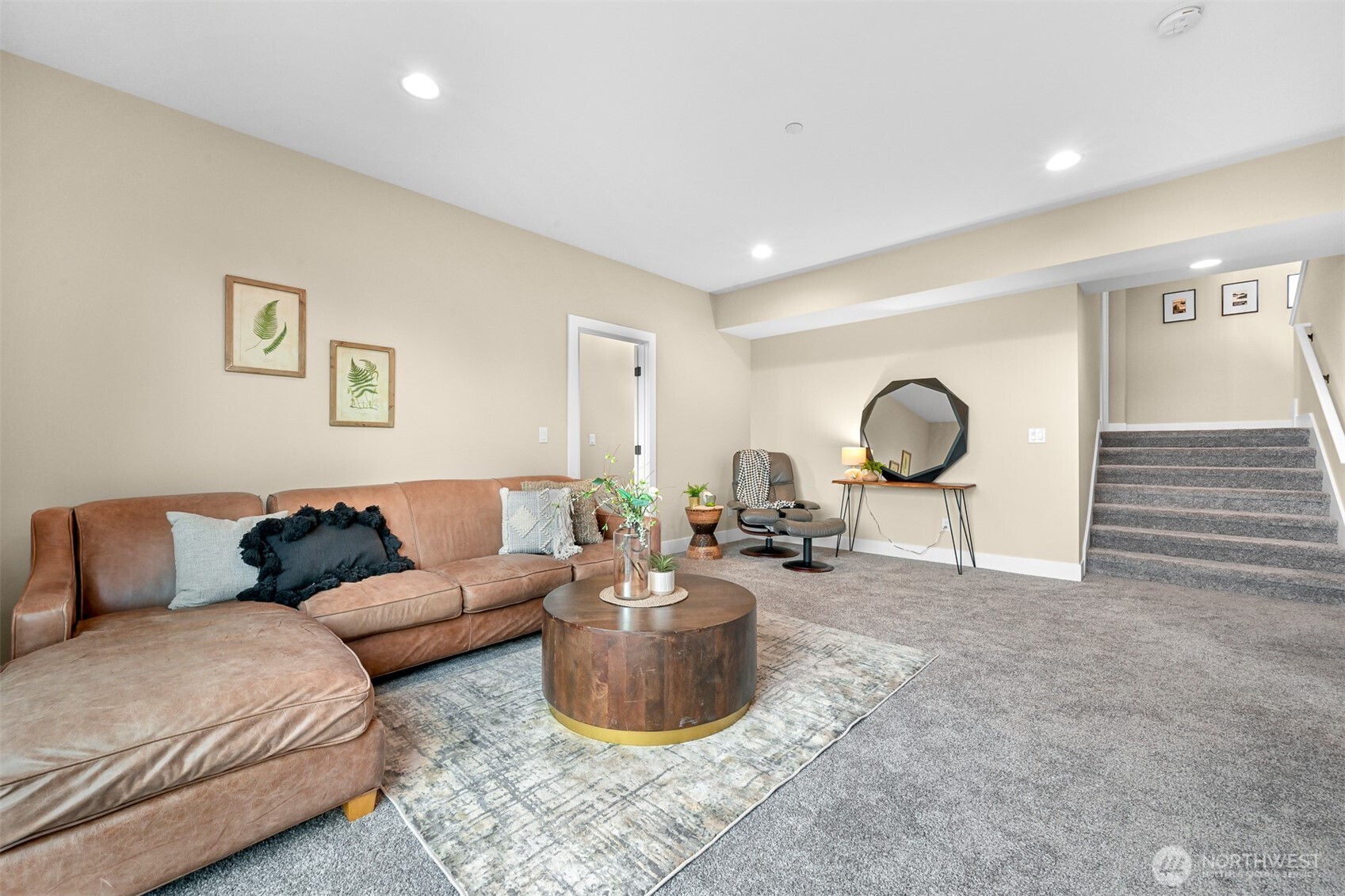 3414 Sussex Drive Property Photo 25