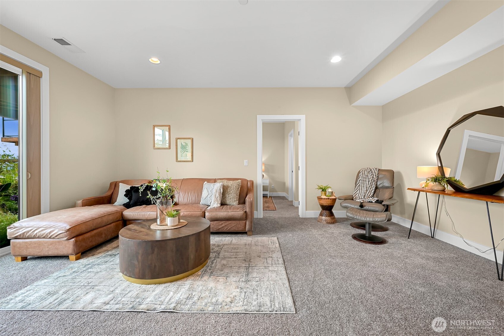 3414 Sussex Drive Property Photo 26