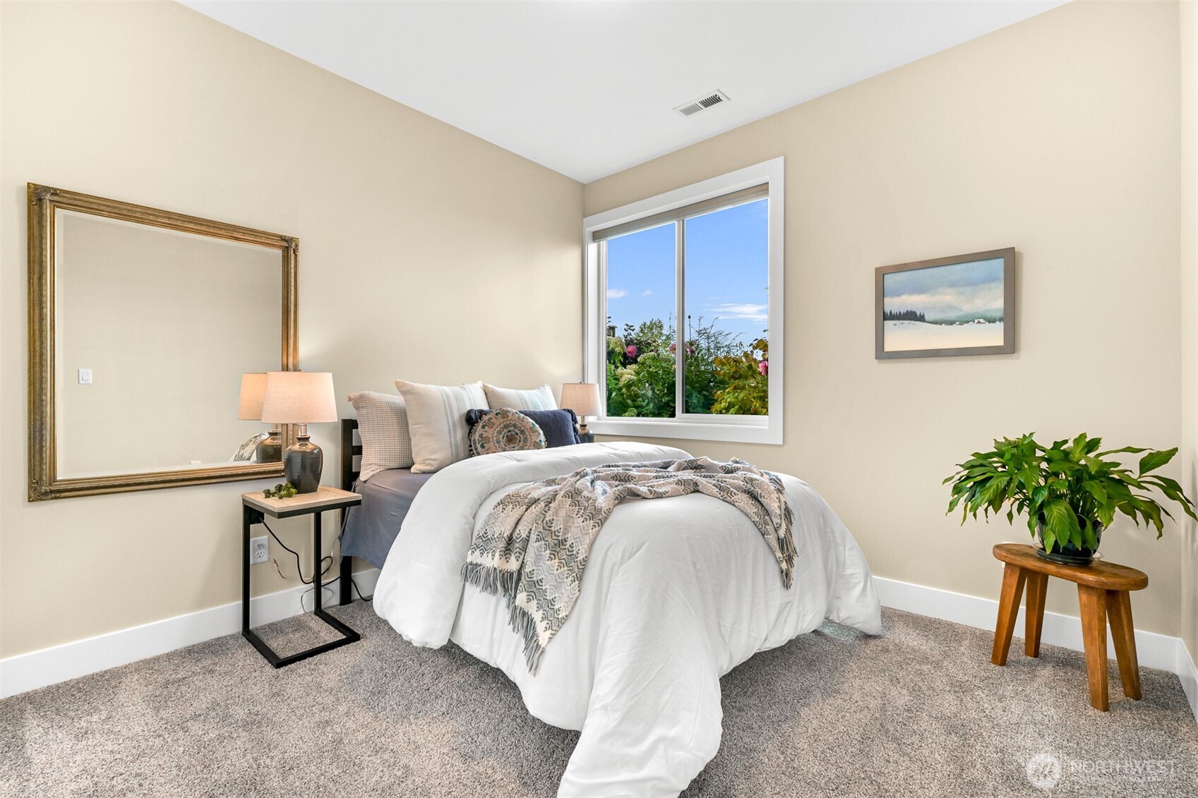 3414 Sussex Drive Property Photo 33