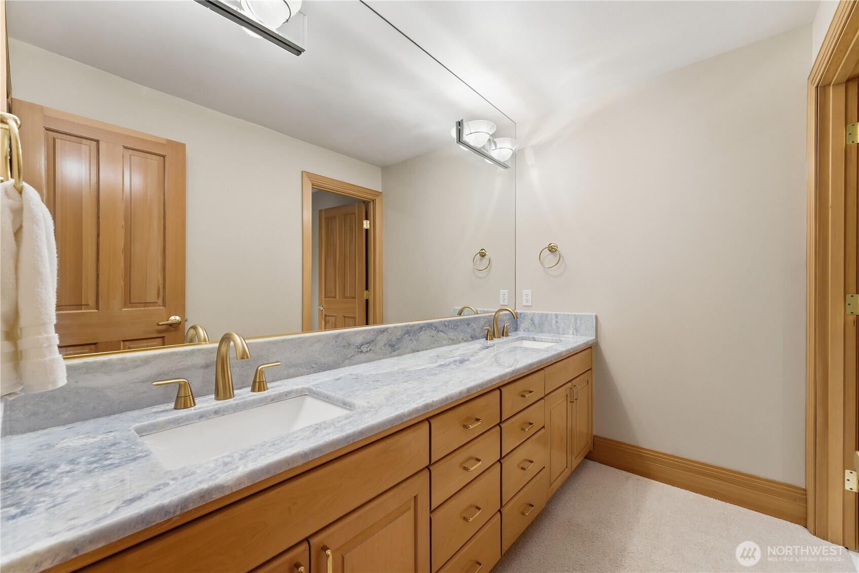 17288 Se 57th Place Property Photo 34