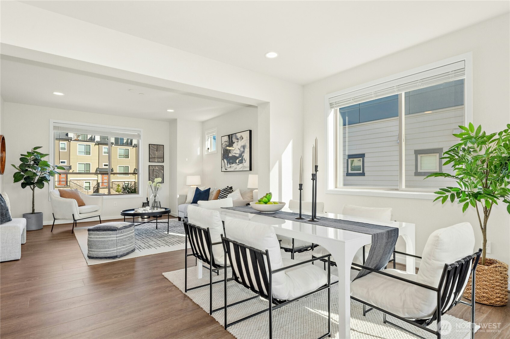 1085 6th Walk Property Photo 7
