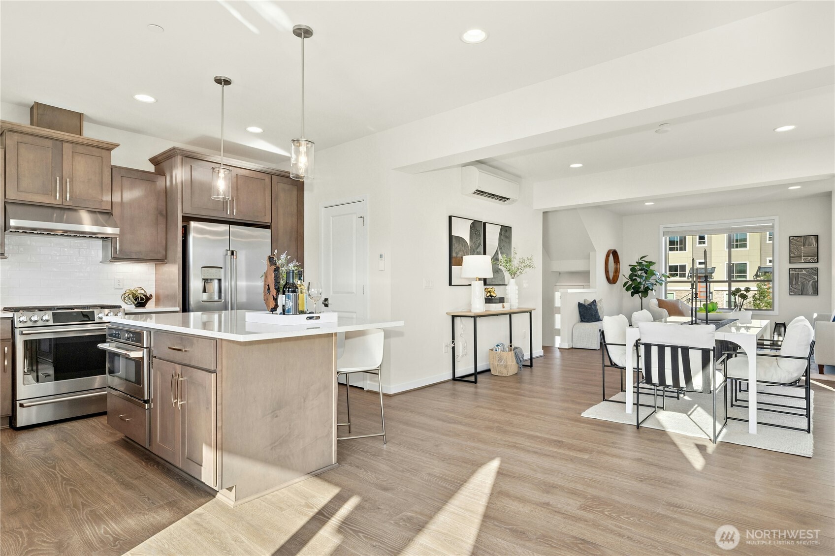 1085 6th Walk Property Photo 8