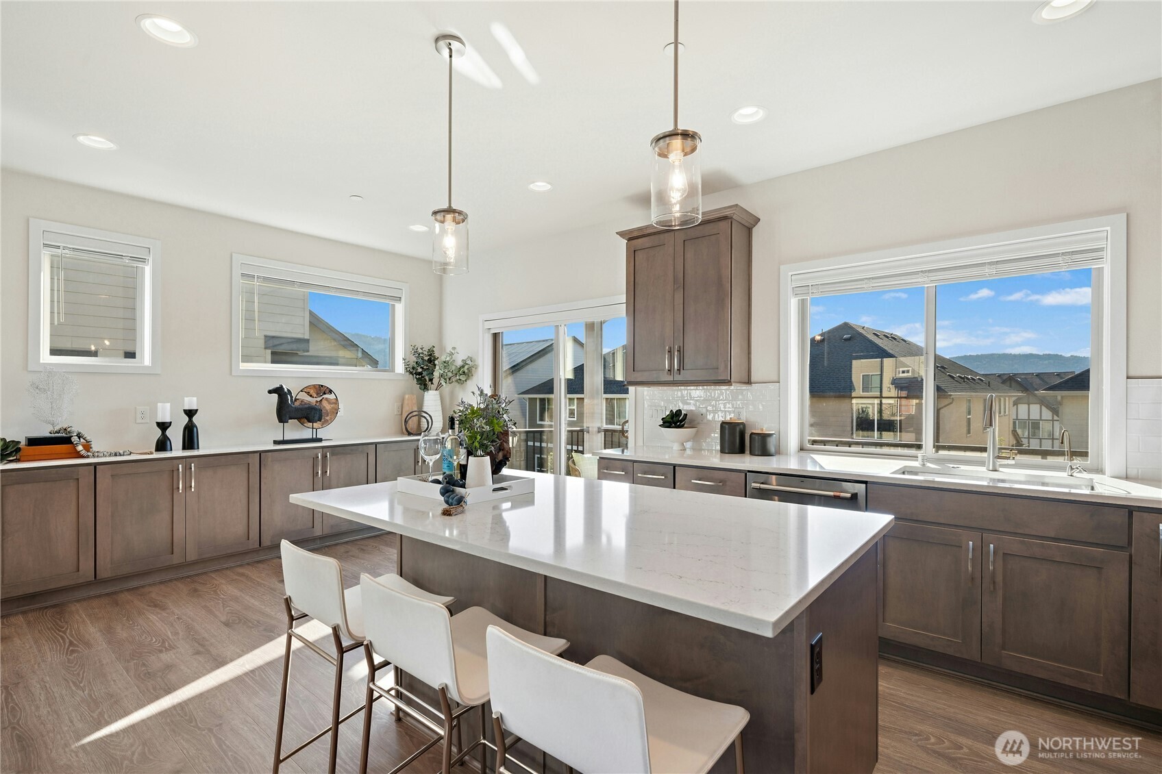1085 6th Walk Property Photo 12