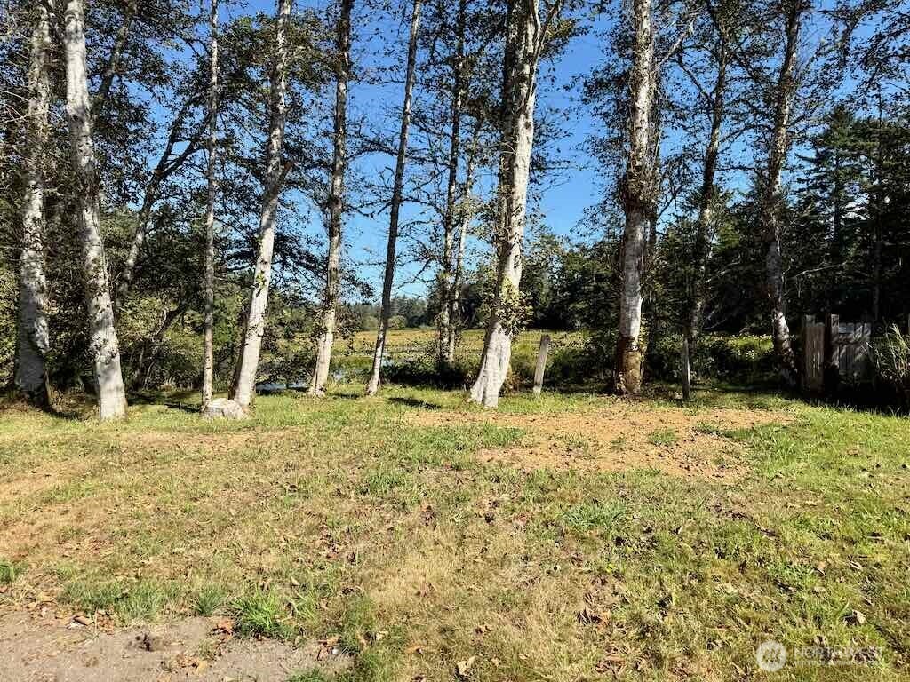 210 E Rain Street Property Photo 6