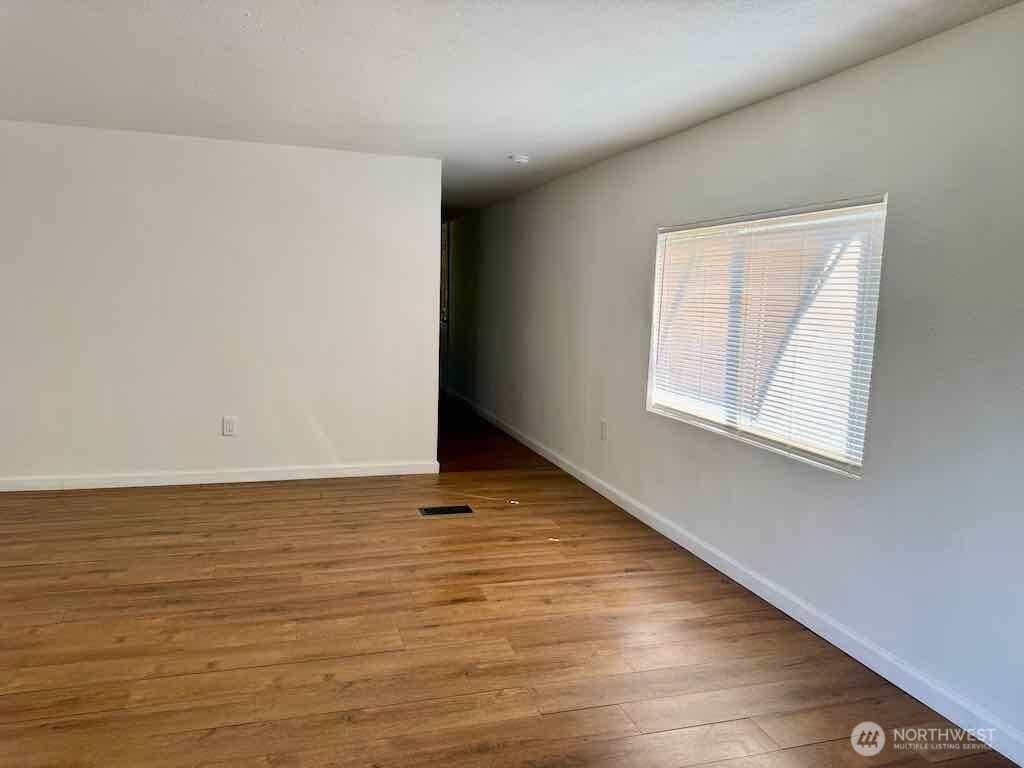 210 E Rain Street Property Photo 17