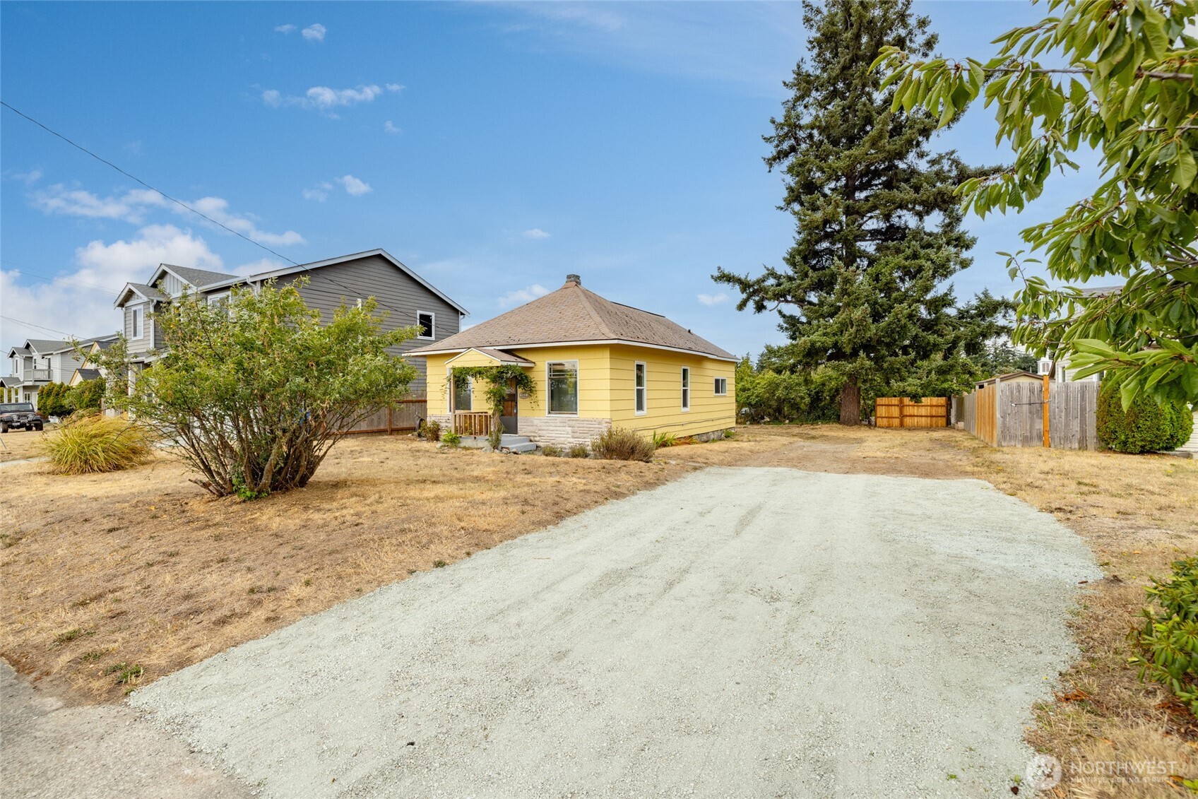 1442 E Whidbey Avenue Property Photo 3