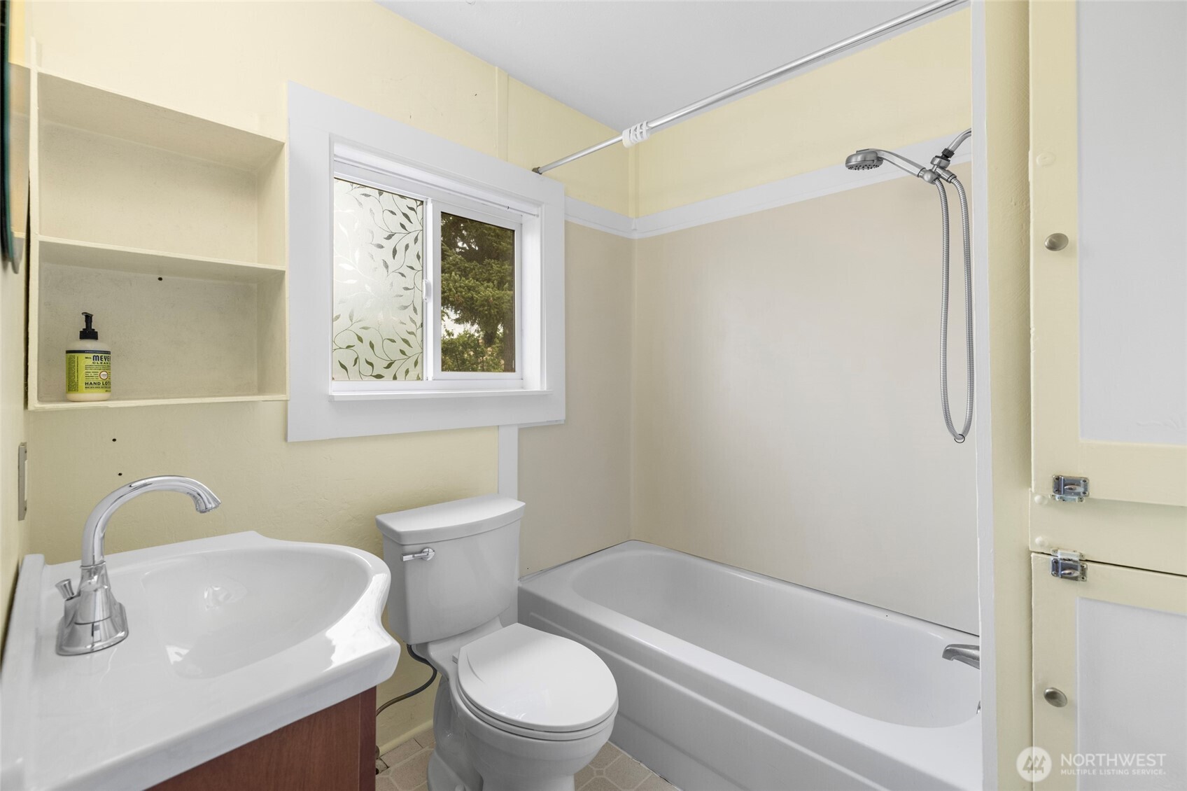 1442 E Whidbey Avenue Property Photo 20