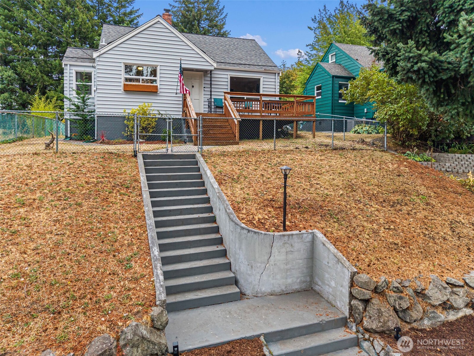224 Bremerton Boulevard Property Photo 2