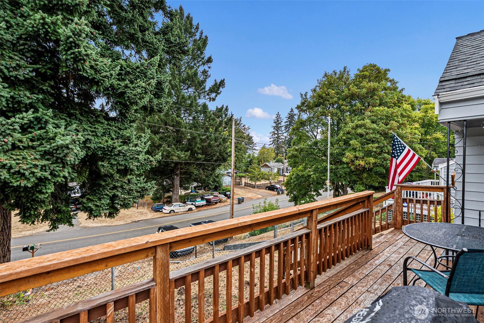 224 Bremerton Boulevard Property Photo 4