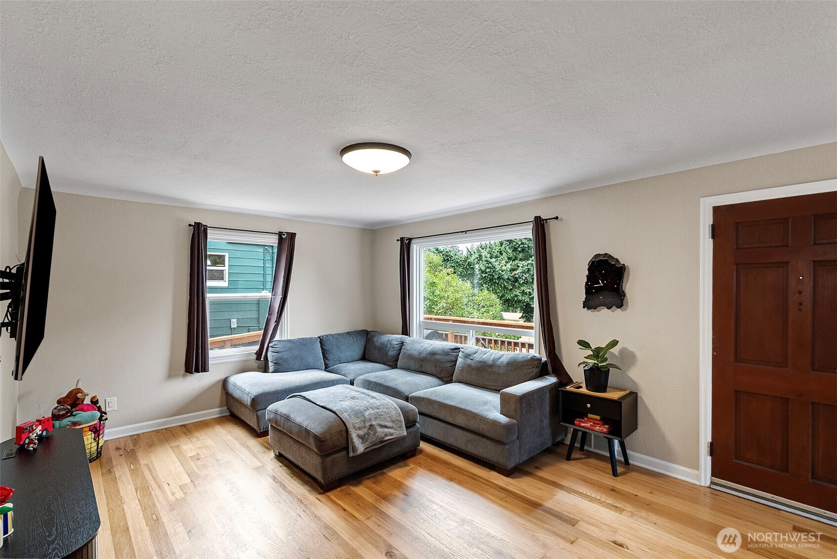 224 Bremerton Boulevard Property Photo 8