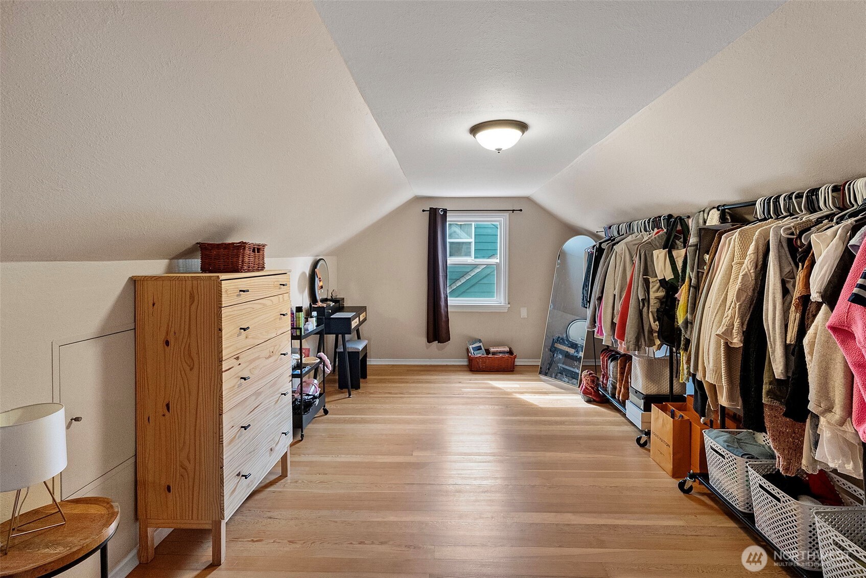 224 Bremerton Boulevard Property Photo 15