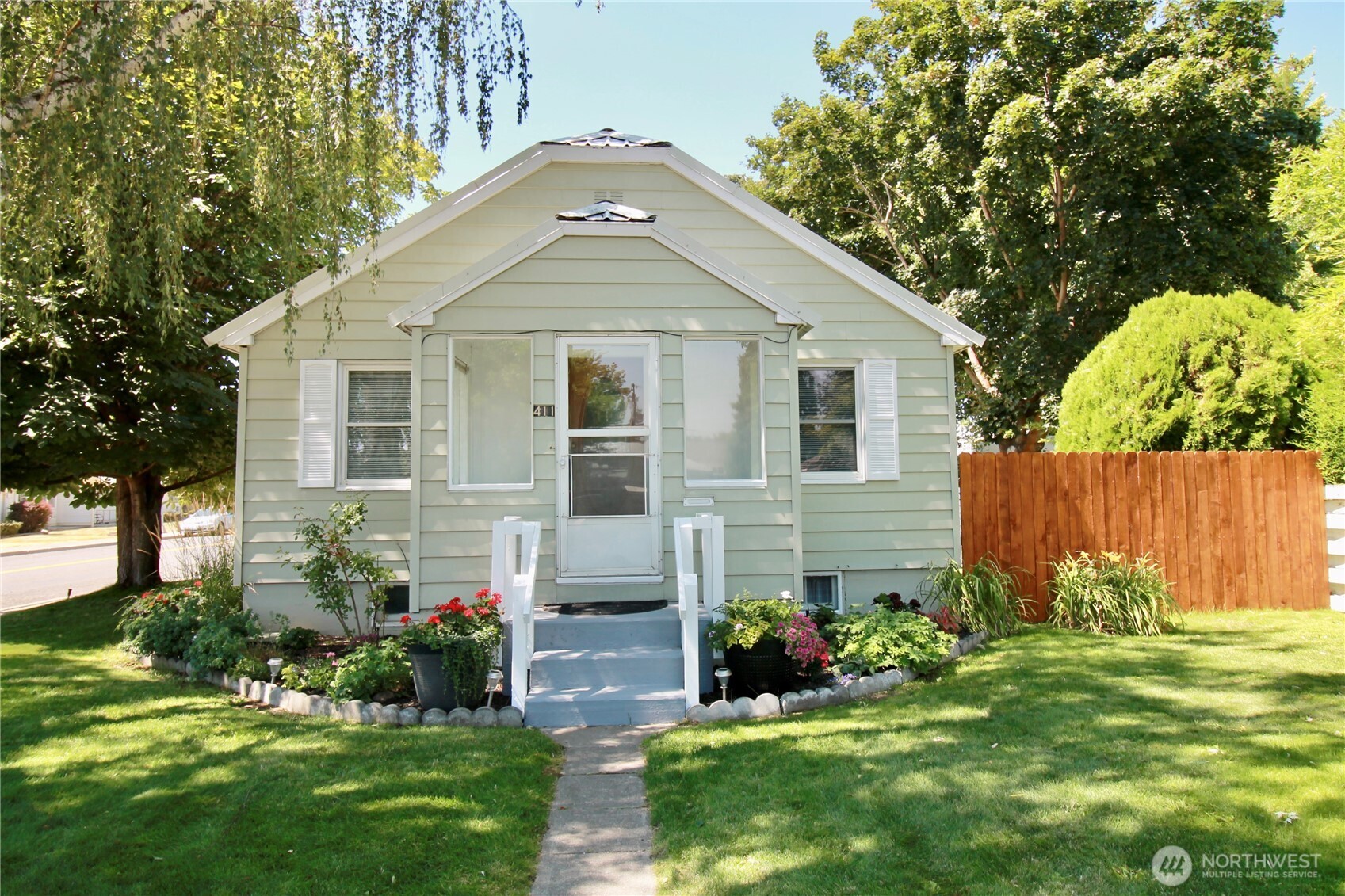 411 S Sprague Street Property Photo 1