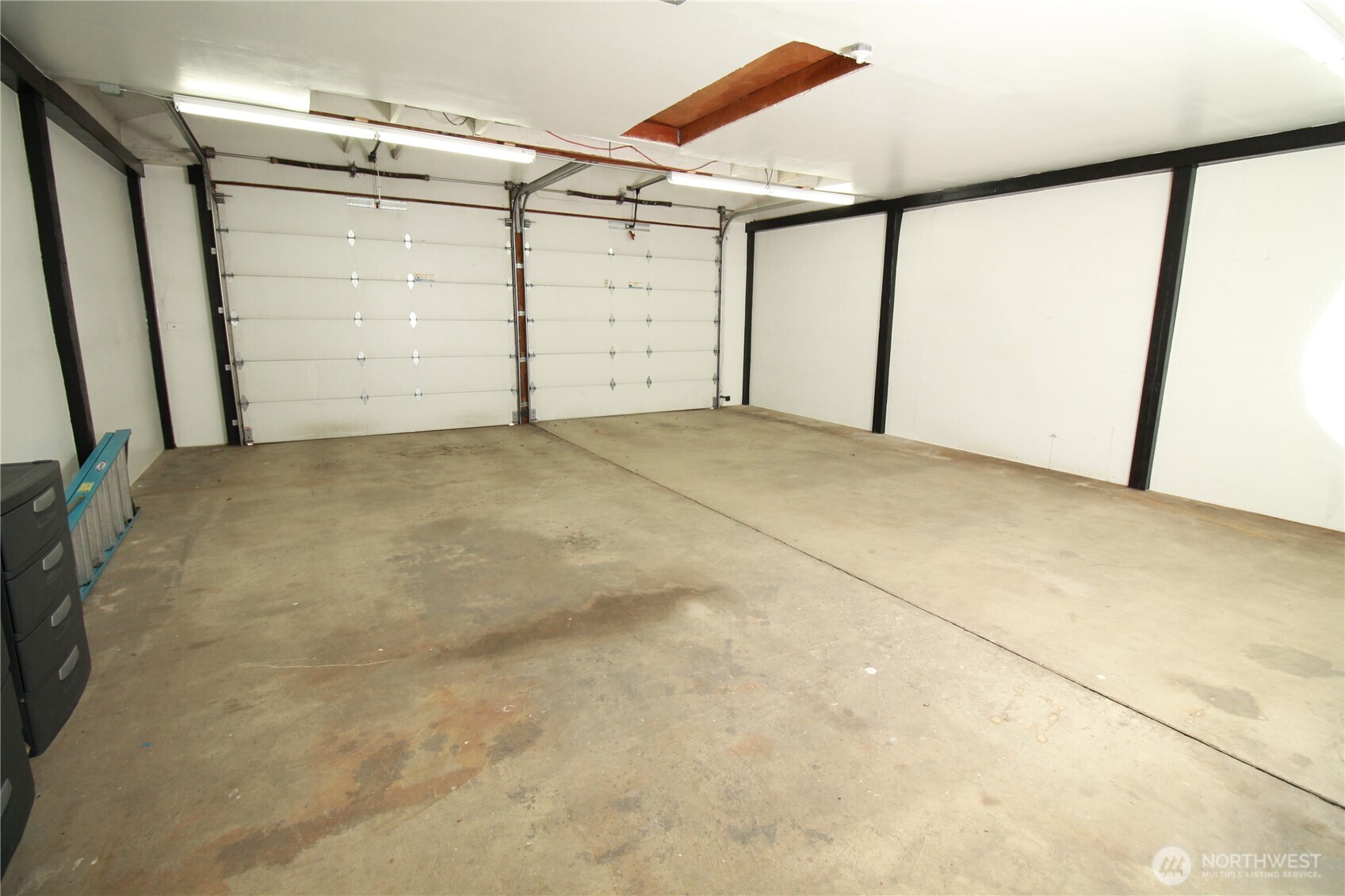 411 S Sprague Street Property Photo 6