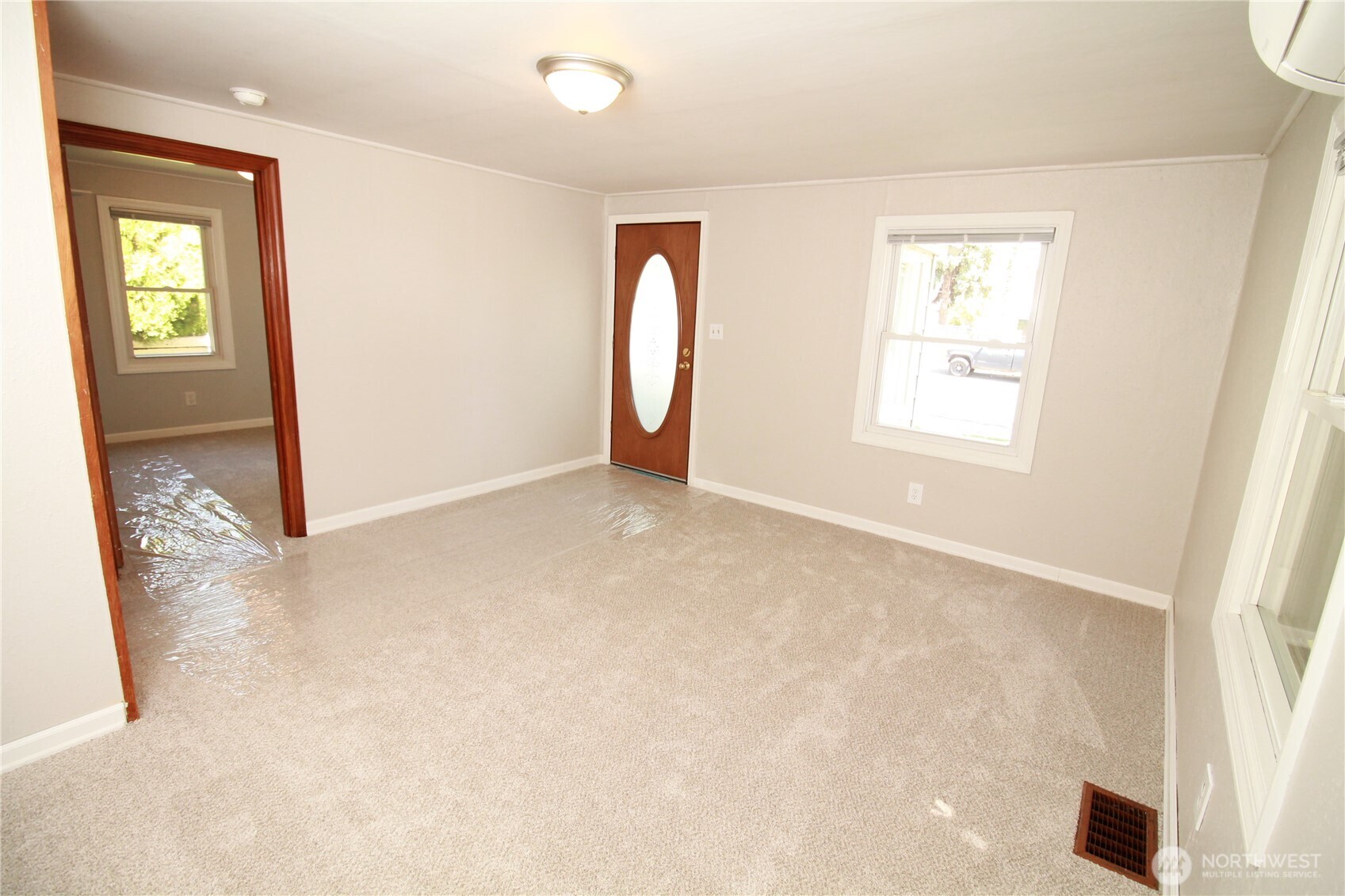 411 S Sprague Street Property Photo 11