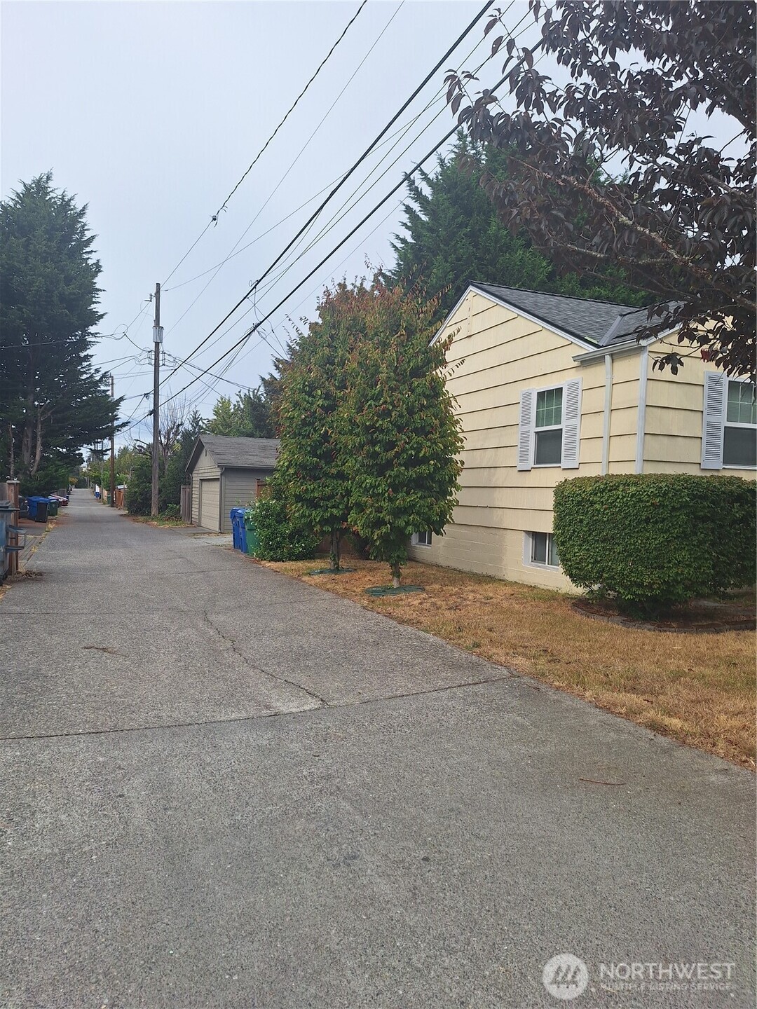 5647 38th Avenue Property Photo 11